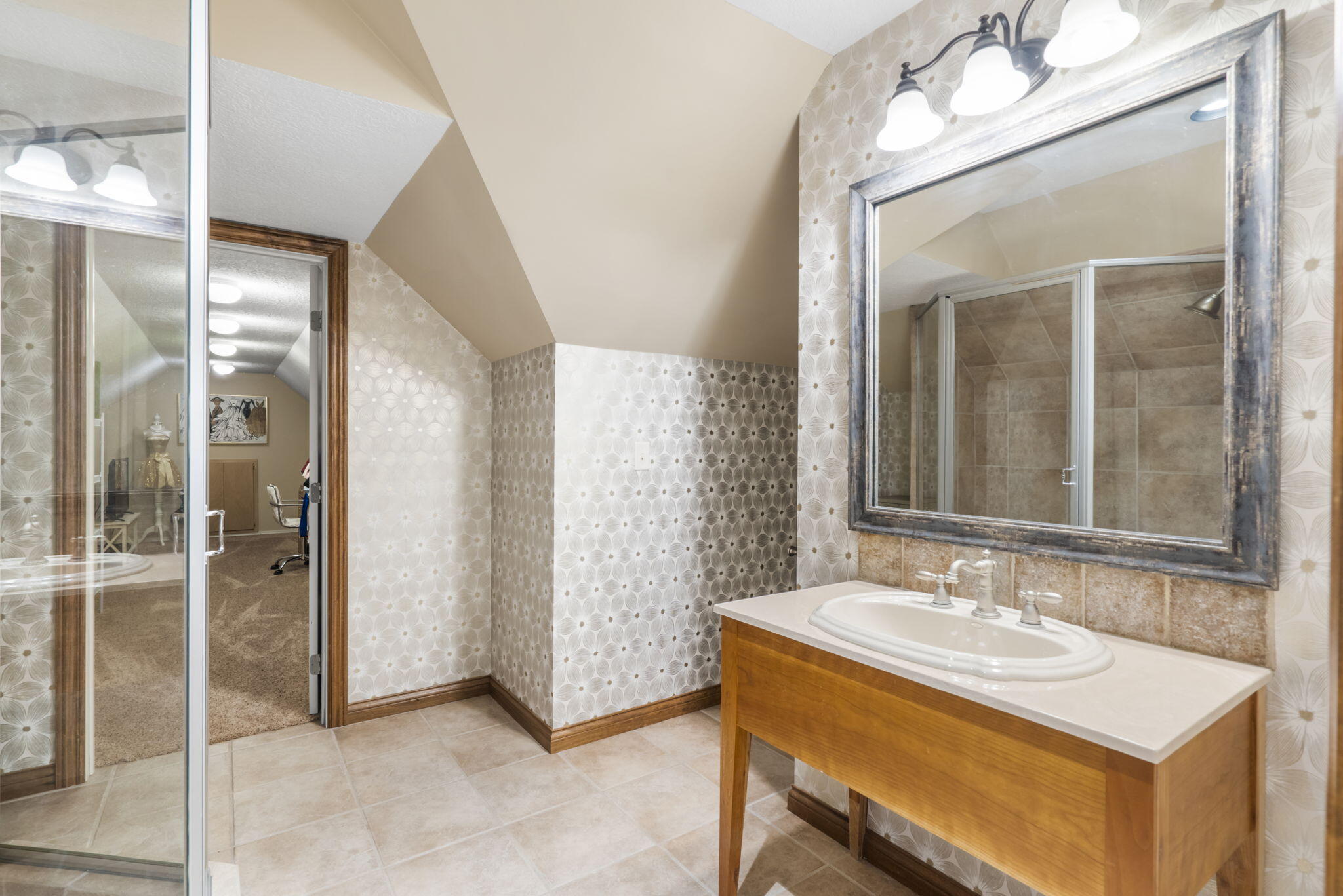 2421 Candlebark Lane Property Photo 28