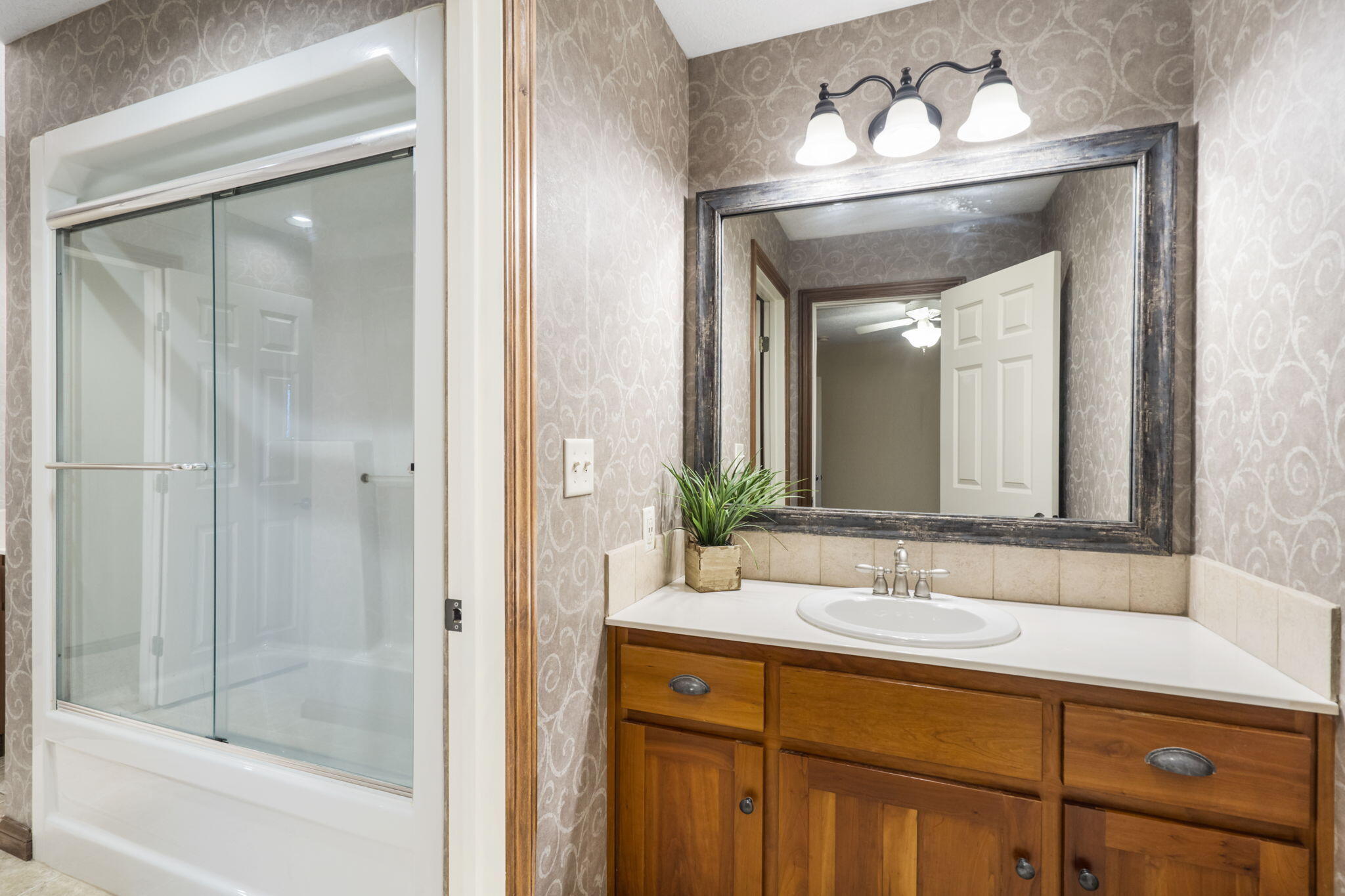 2421 Candlebark Lane Property Photo 31