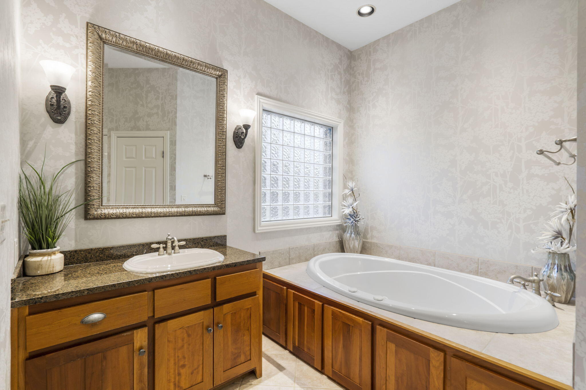 2421 Candlebark Lane Property Photo 40