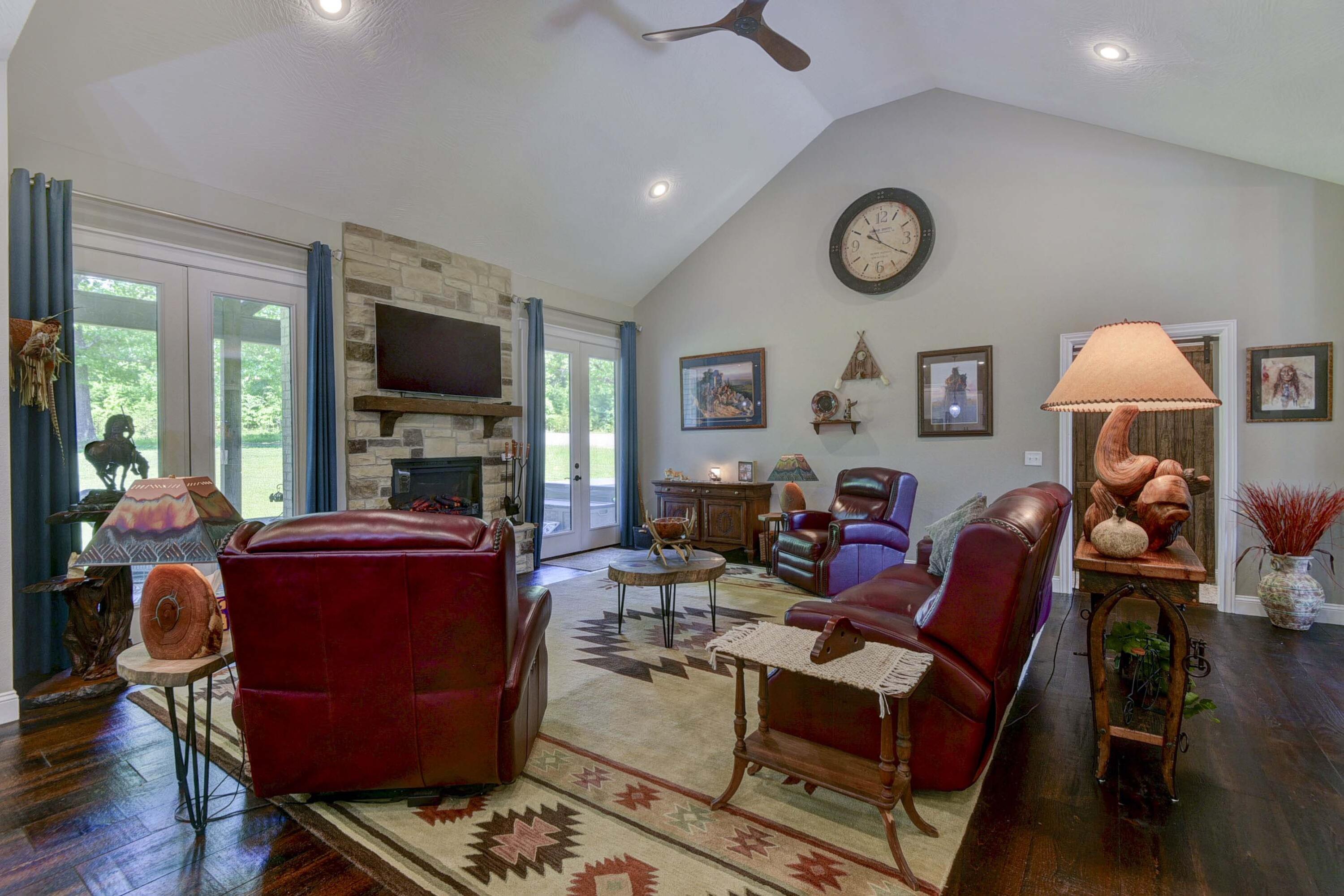 722 Seven Pines Drive Property Photo 9
