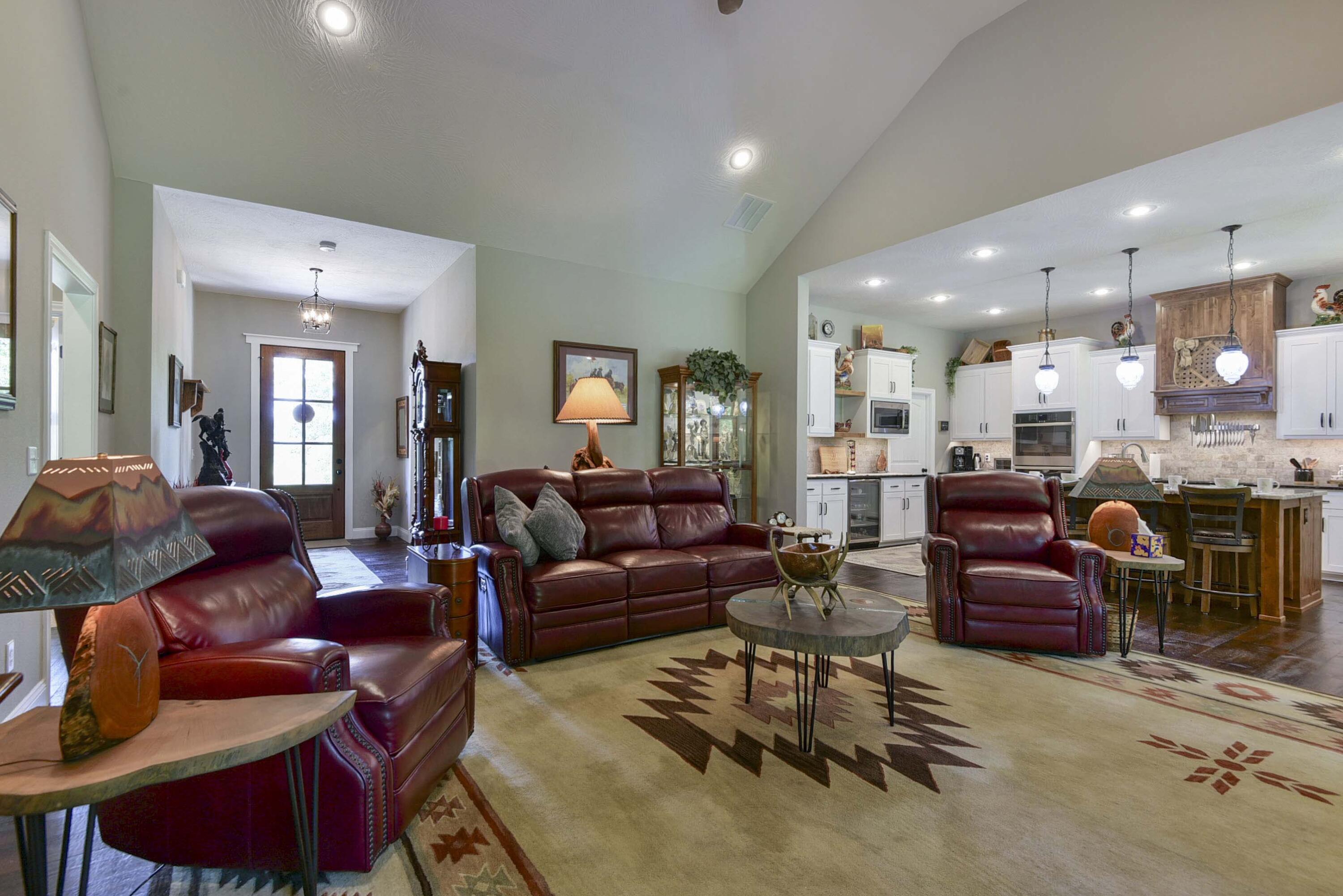 722 Seven Pines Drive Property Photo 12