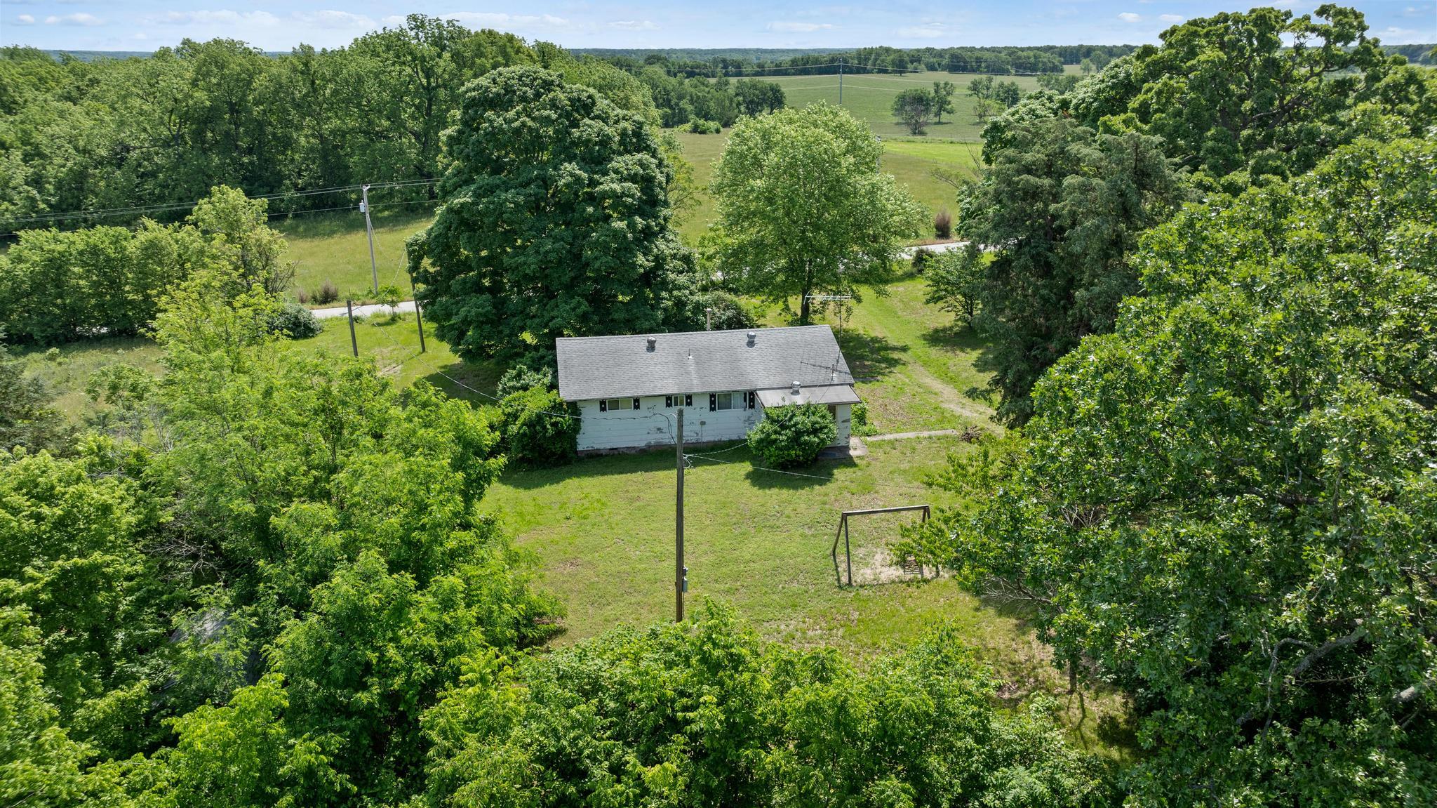 5823 County Road 30 Property Photo 4