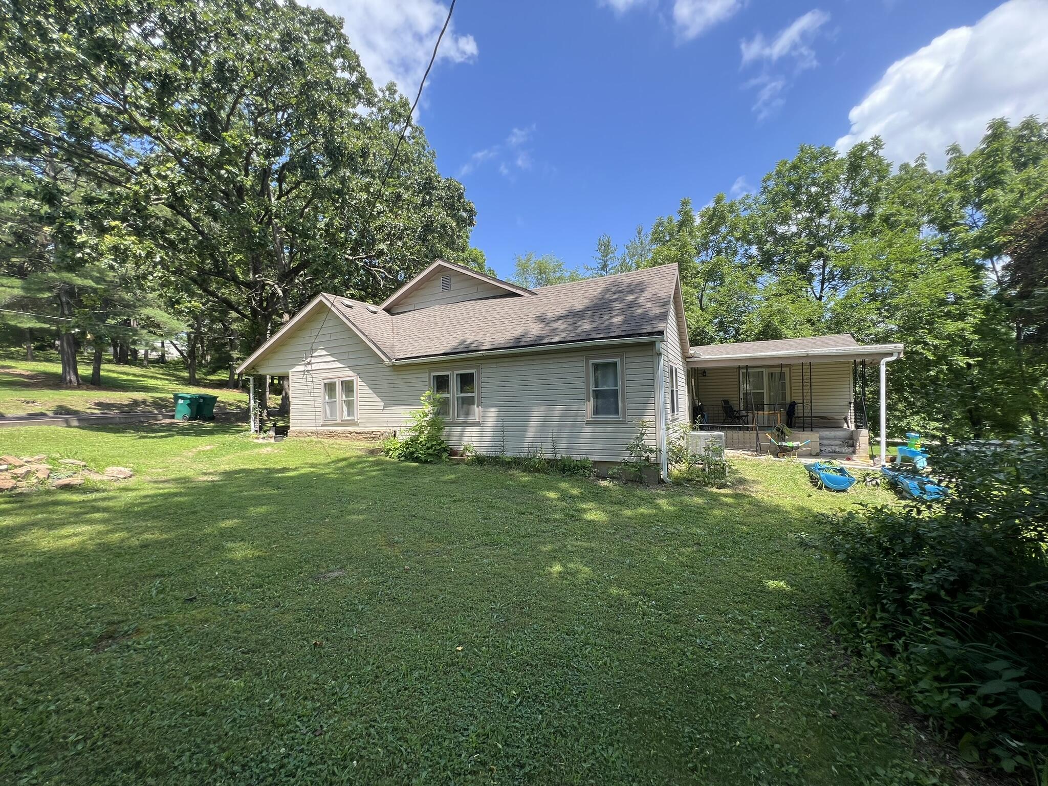 1010 Pine Street Property Photo 7