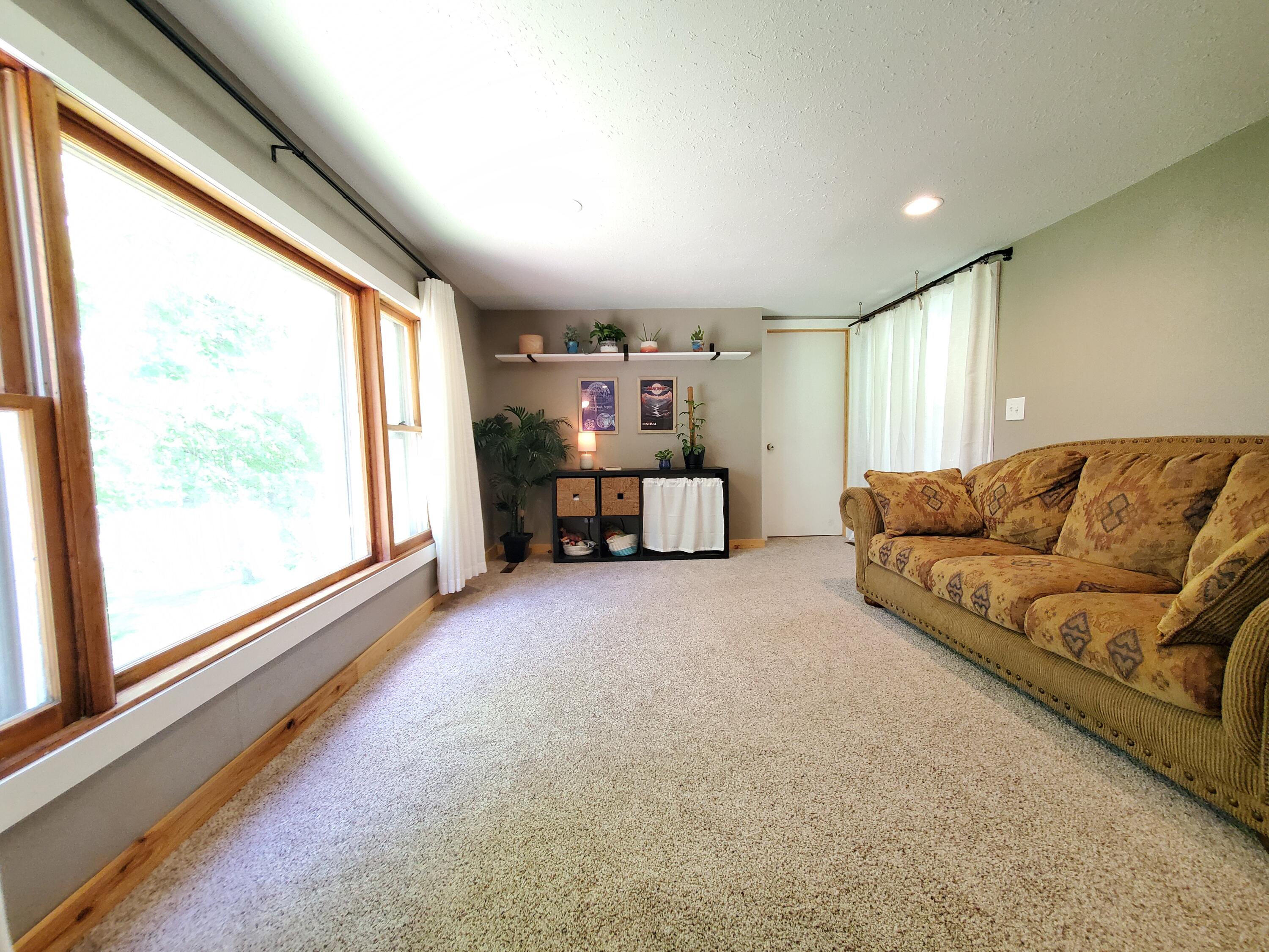 1010 Pine Street Property Photo 37