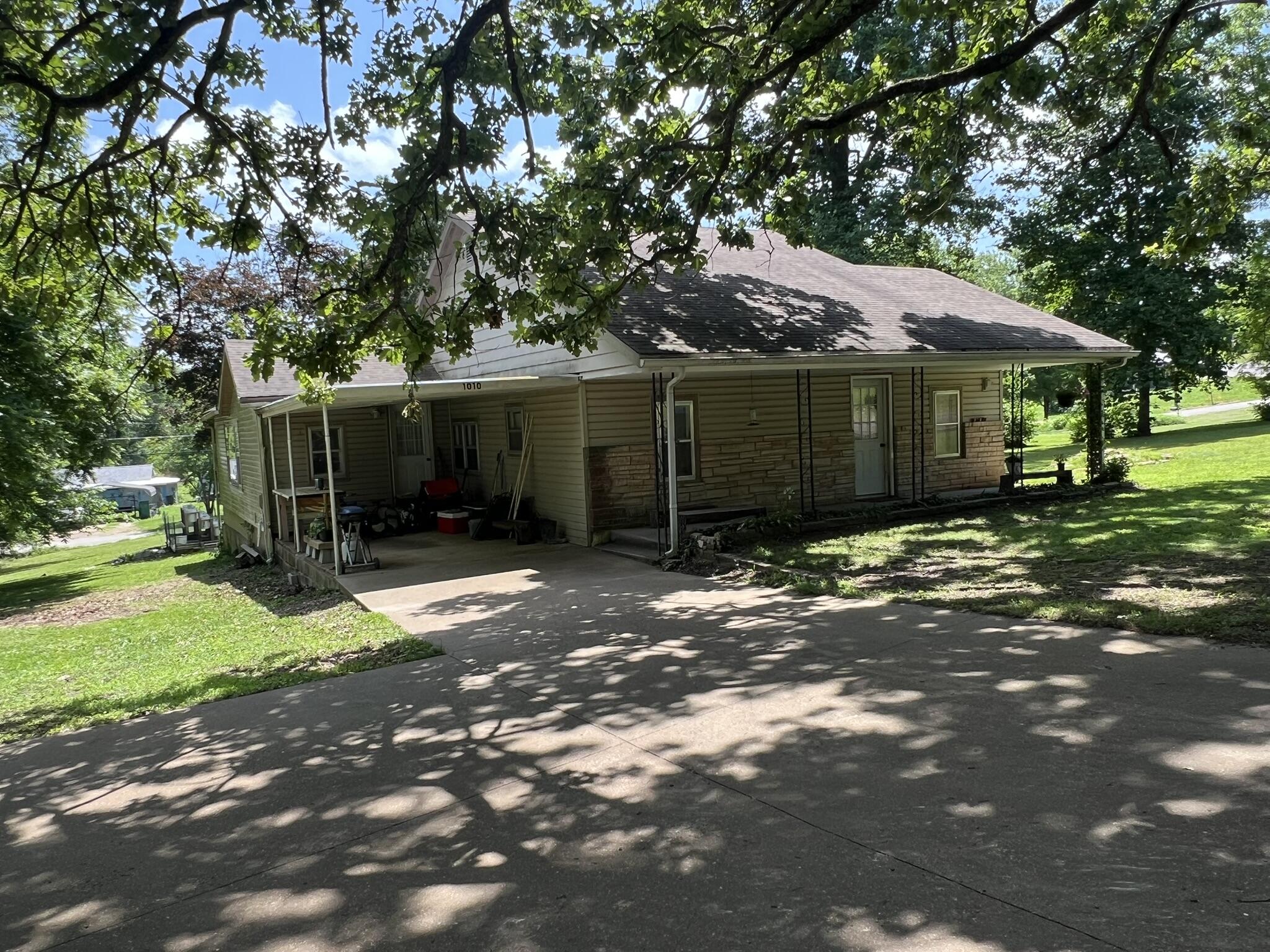 1010 Pine Street Property Photo 48
