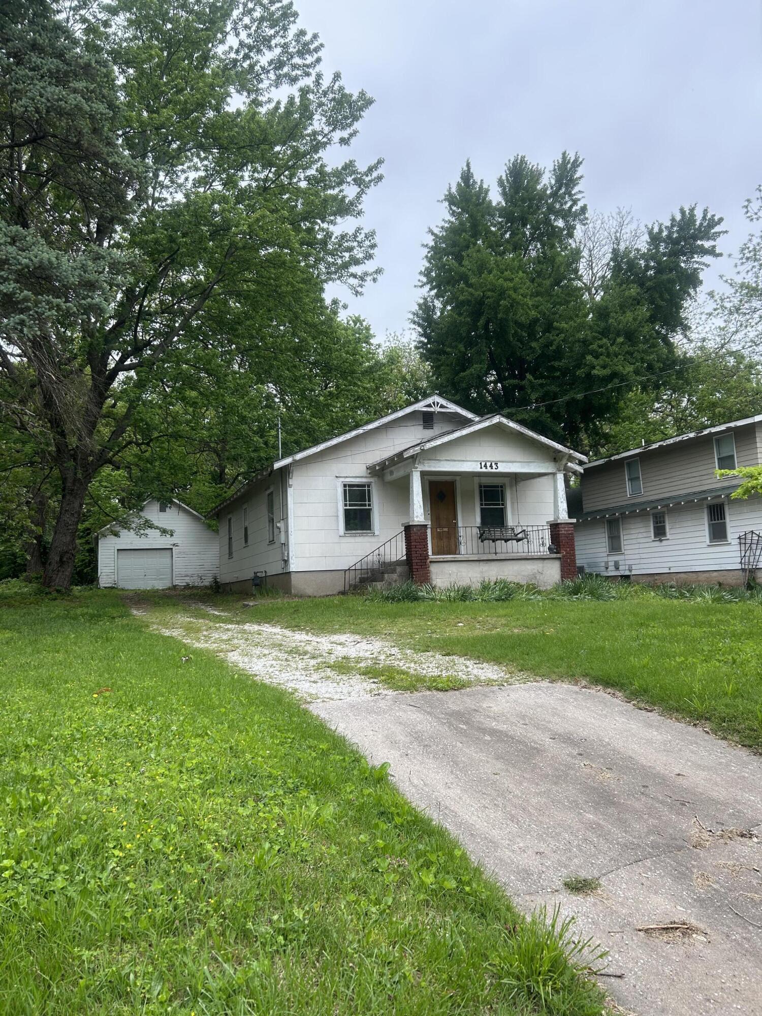 1443 South Jefferson Avenue Property Photo 1