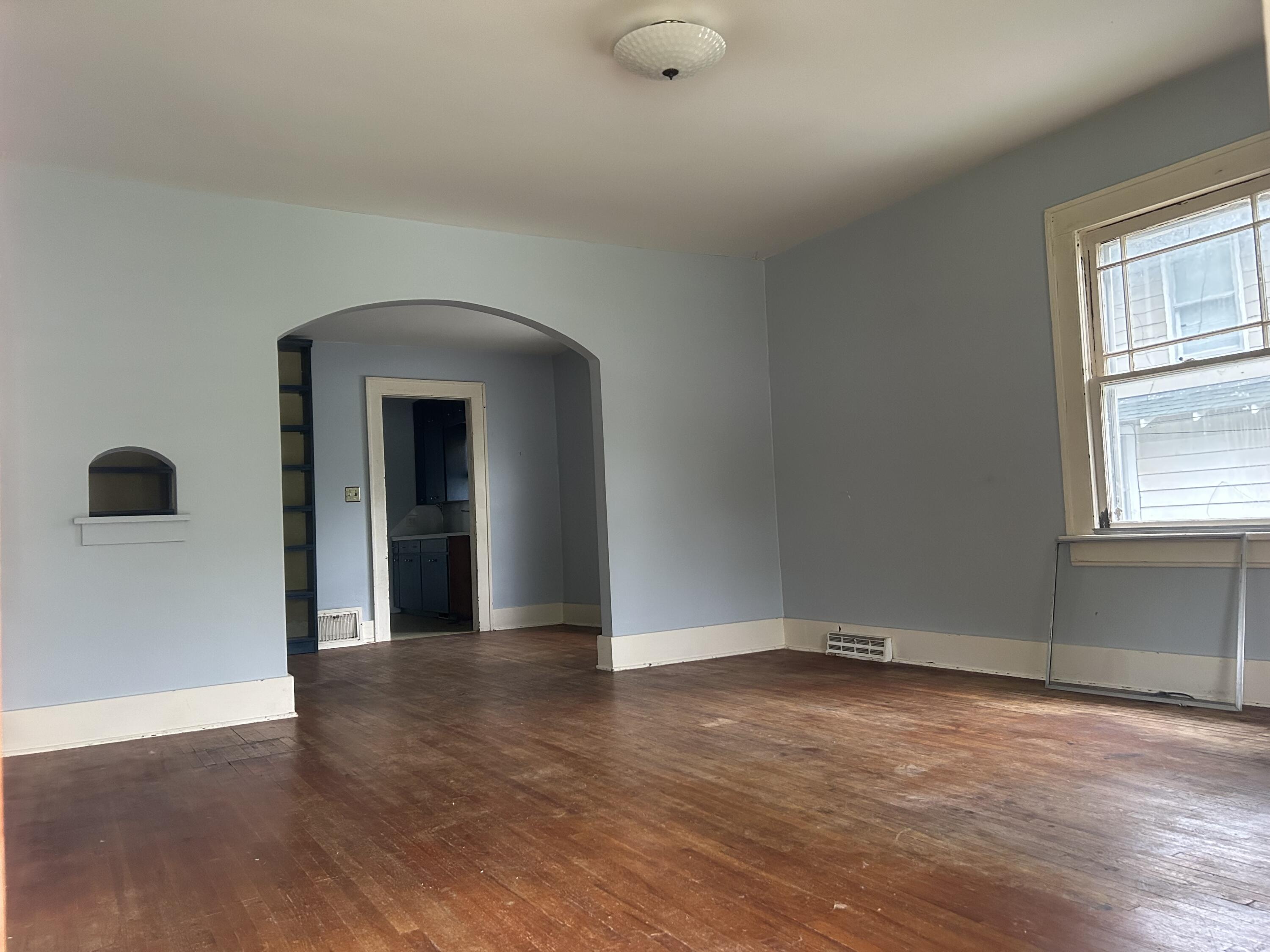 1443 South Jefferson Avenue Property Photo 2