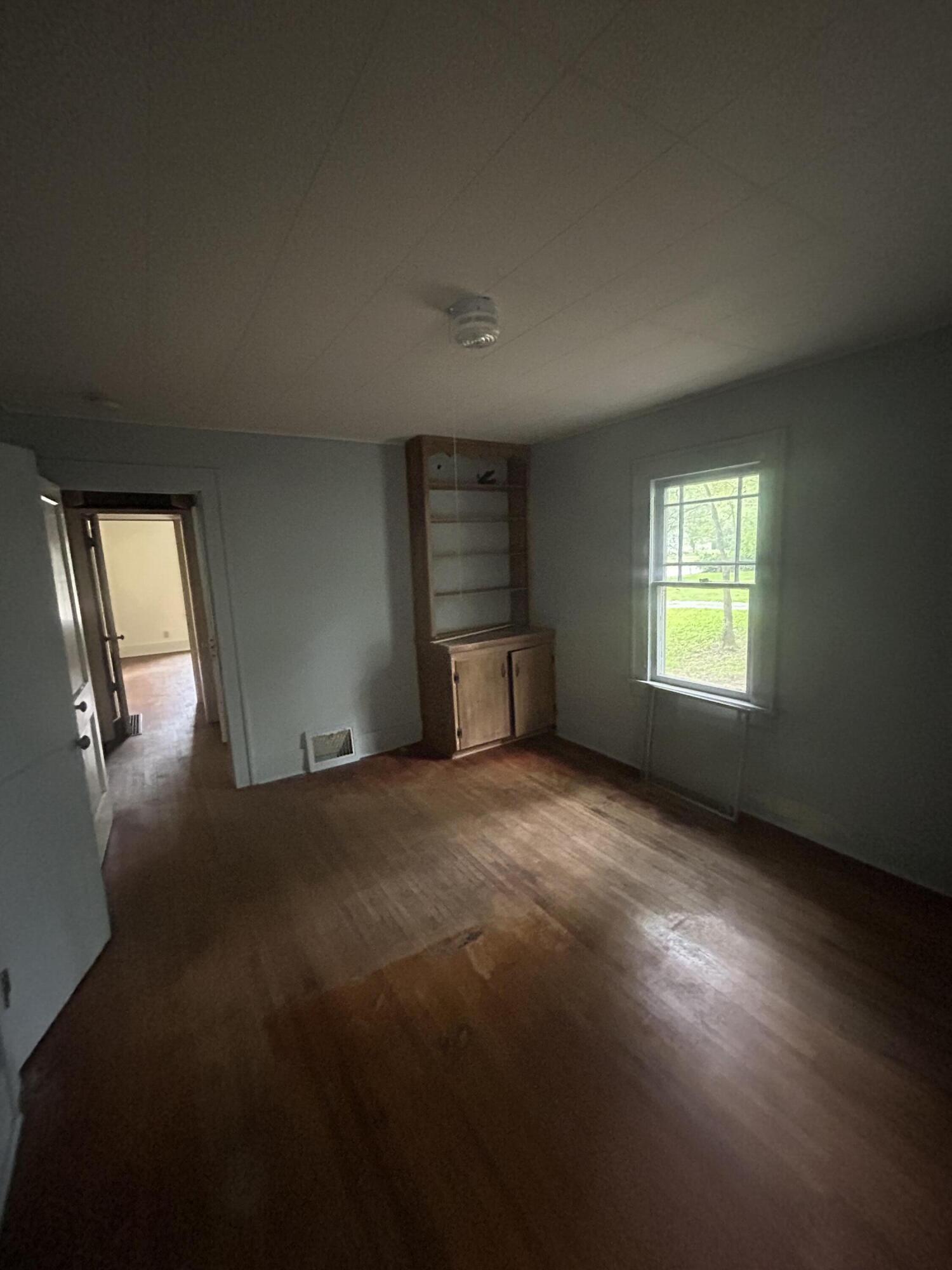1443 South Jefferson Avenue Property Photo 7