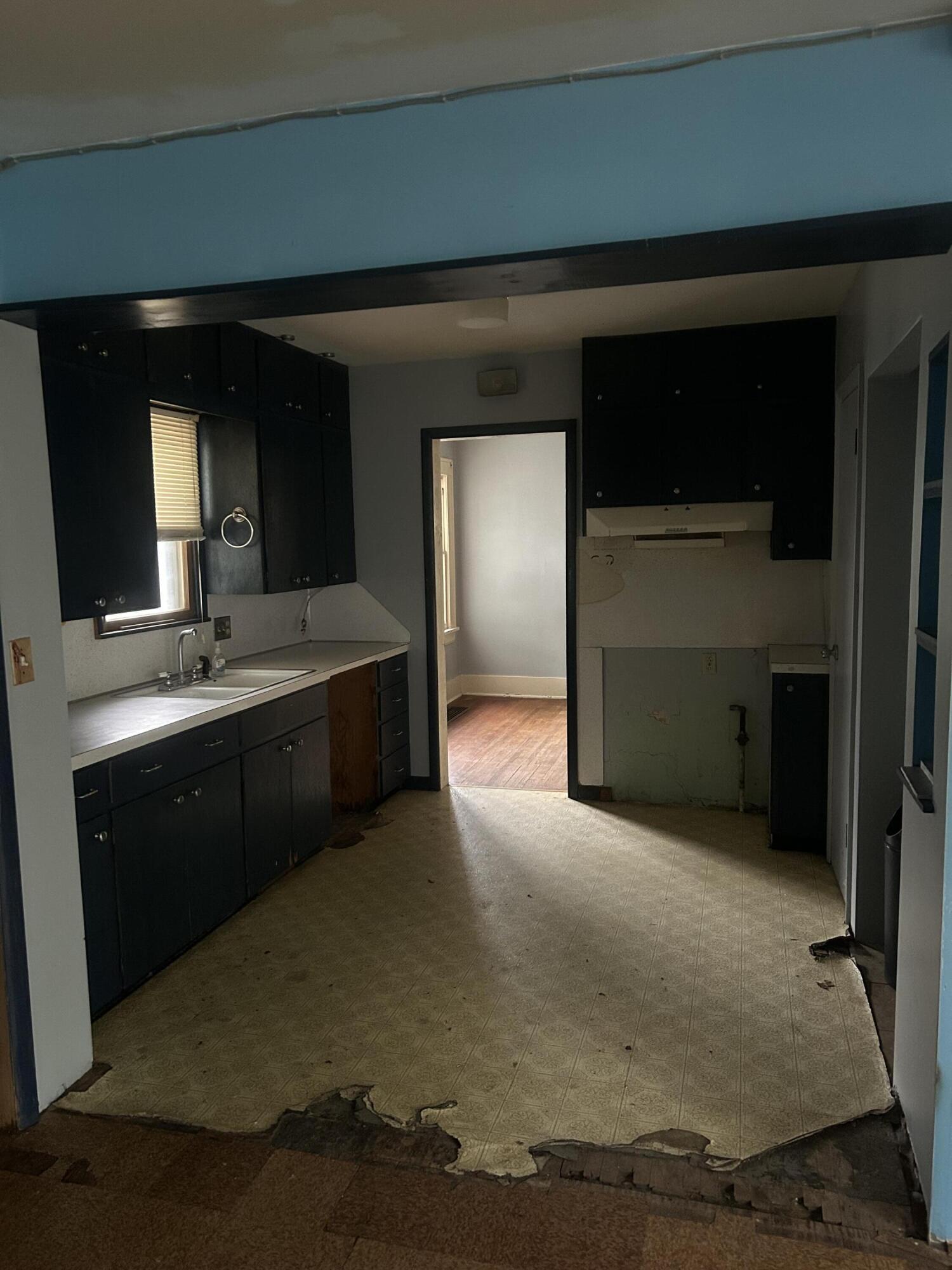 1443 South Jefferson Avenue Property Photo 9