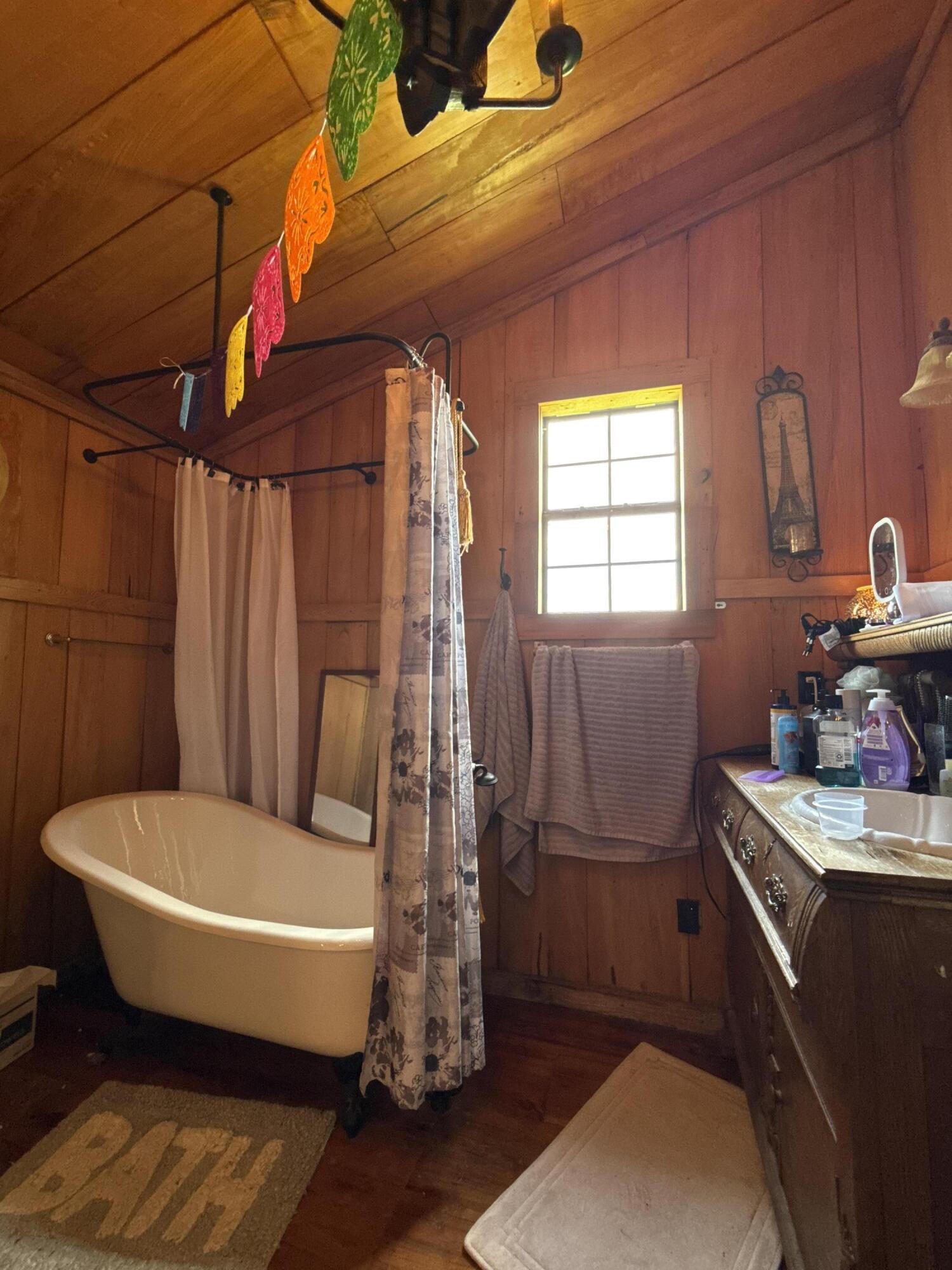 4579 Bayou Access Road Property Photo 14