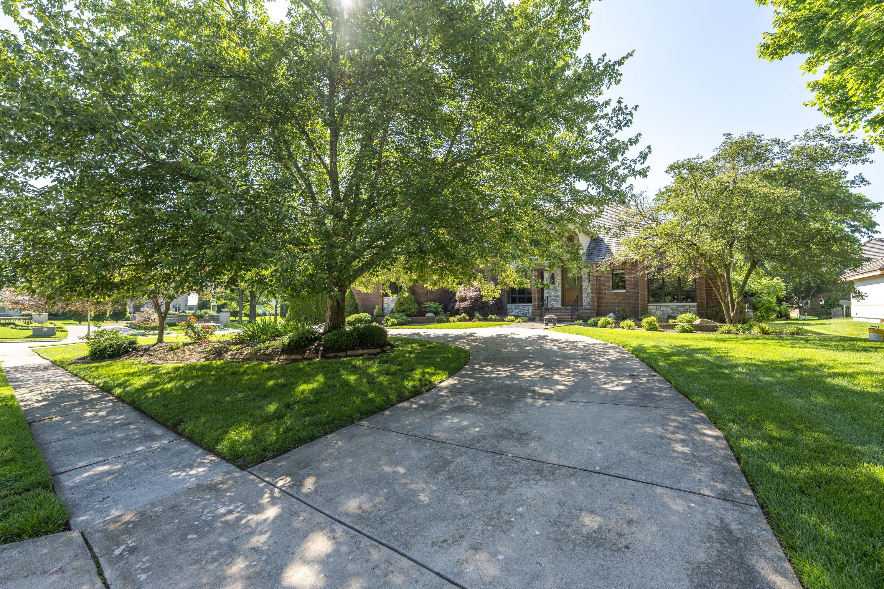3596 East Montrose Court Property Photo 67