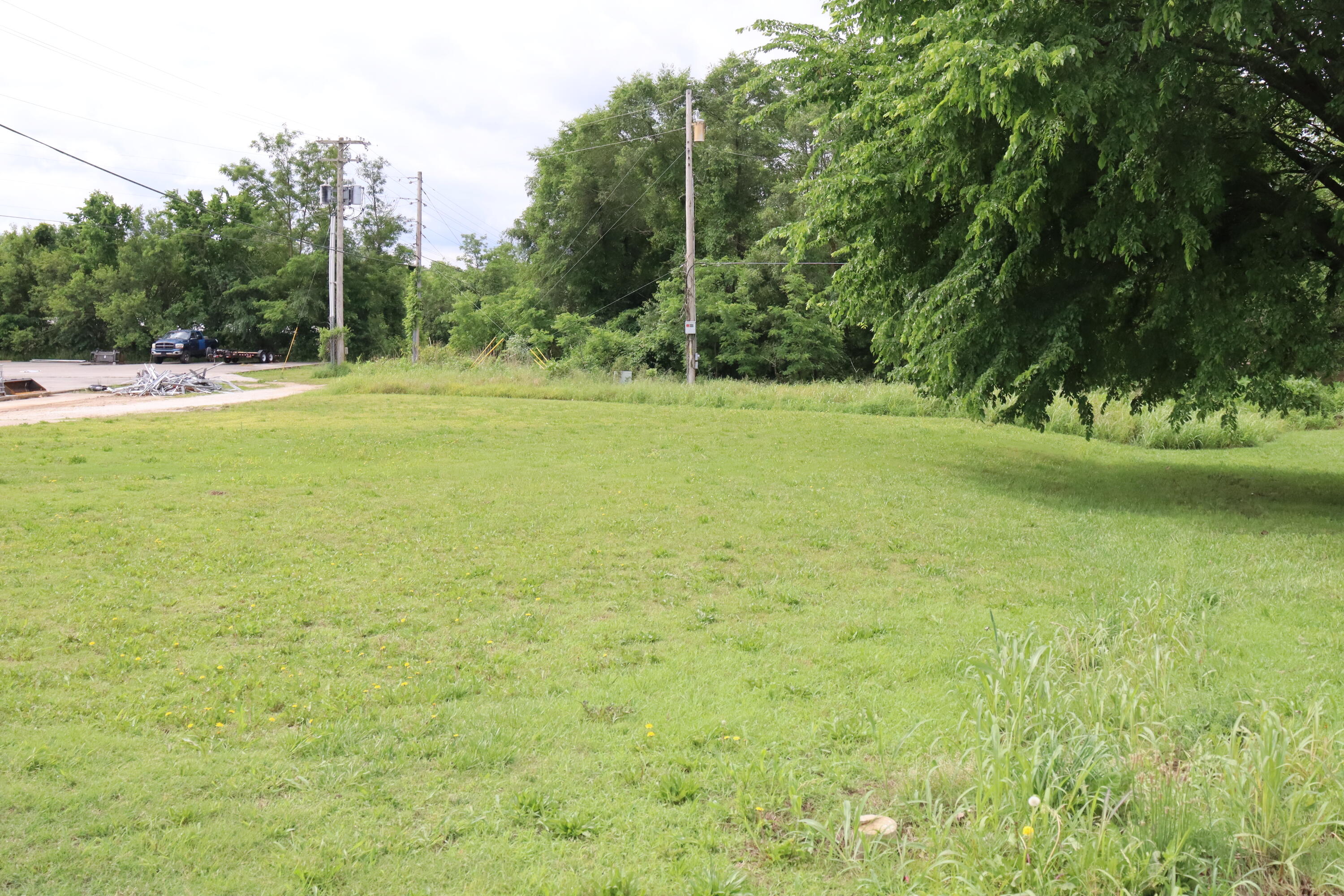 602 West 32 Highway Property Photo 4