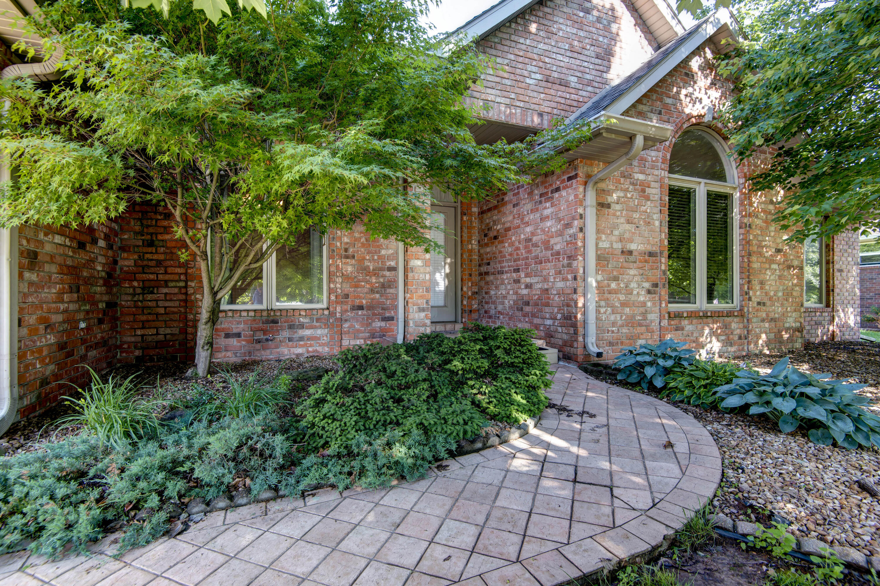1343 North Fenchurch Lane Property Photo 3