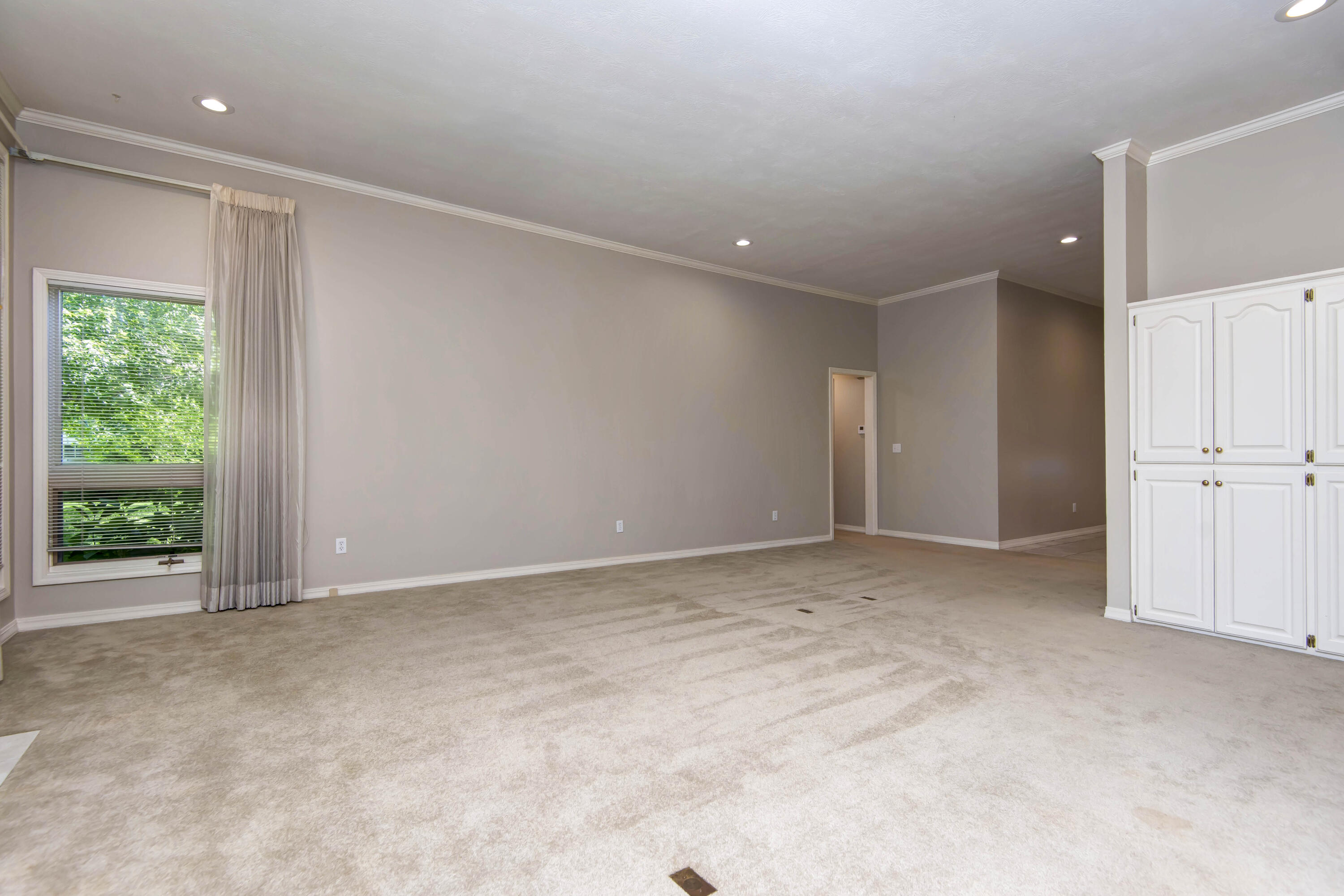1343 North Fenchurch Lane Property Photo 6
