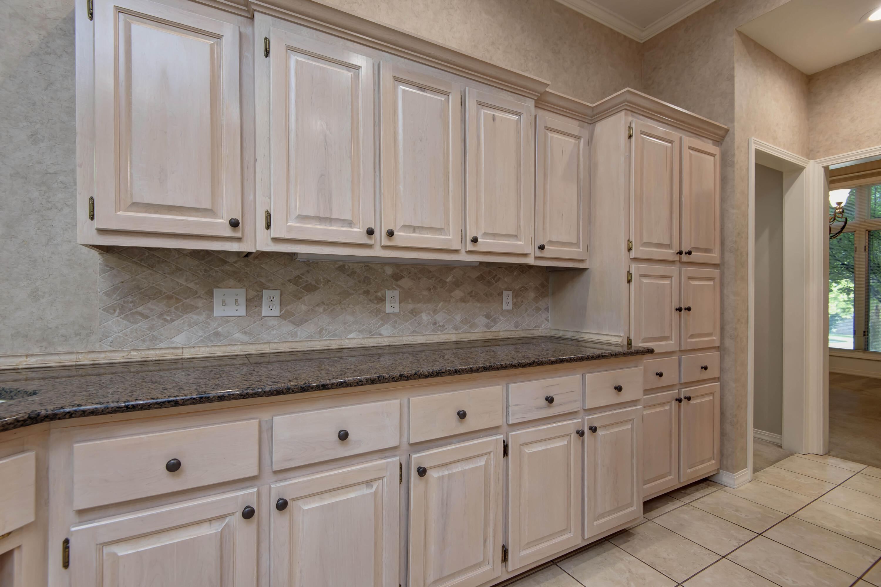 1343 North Fenchurch Lane Property Photo 14