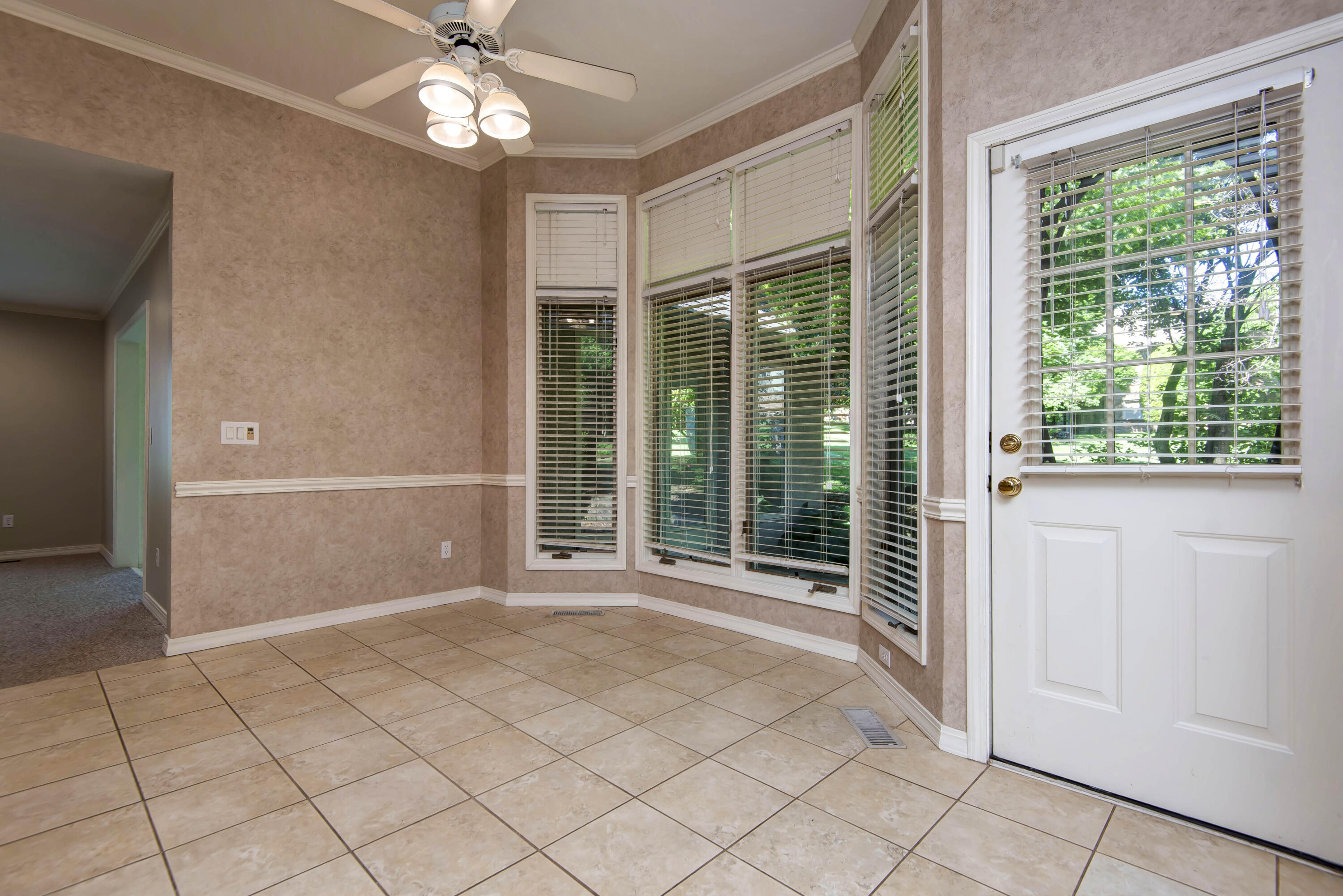 1343 North Fenchurch Lane Property Photo 16