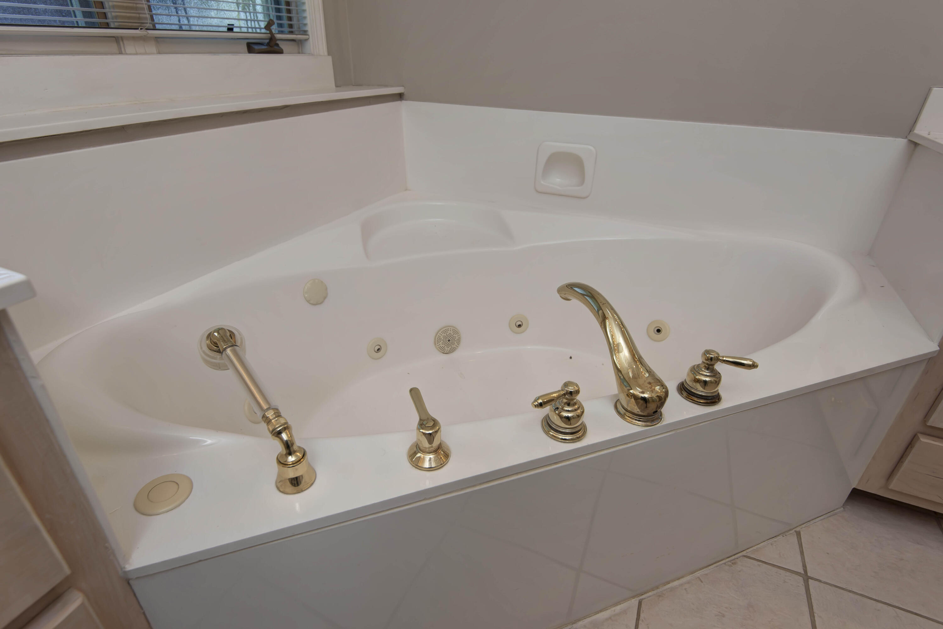 1343 North Fenchurch Lane Property Photo 24