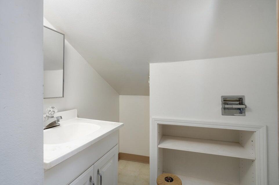 1328 East Portland Street Property Photo 25