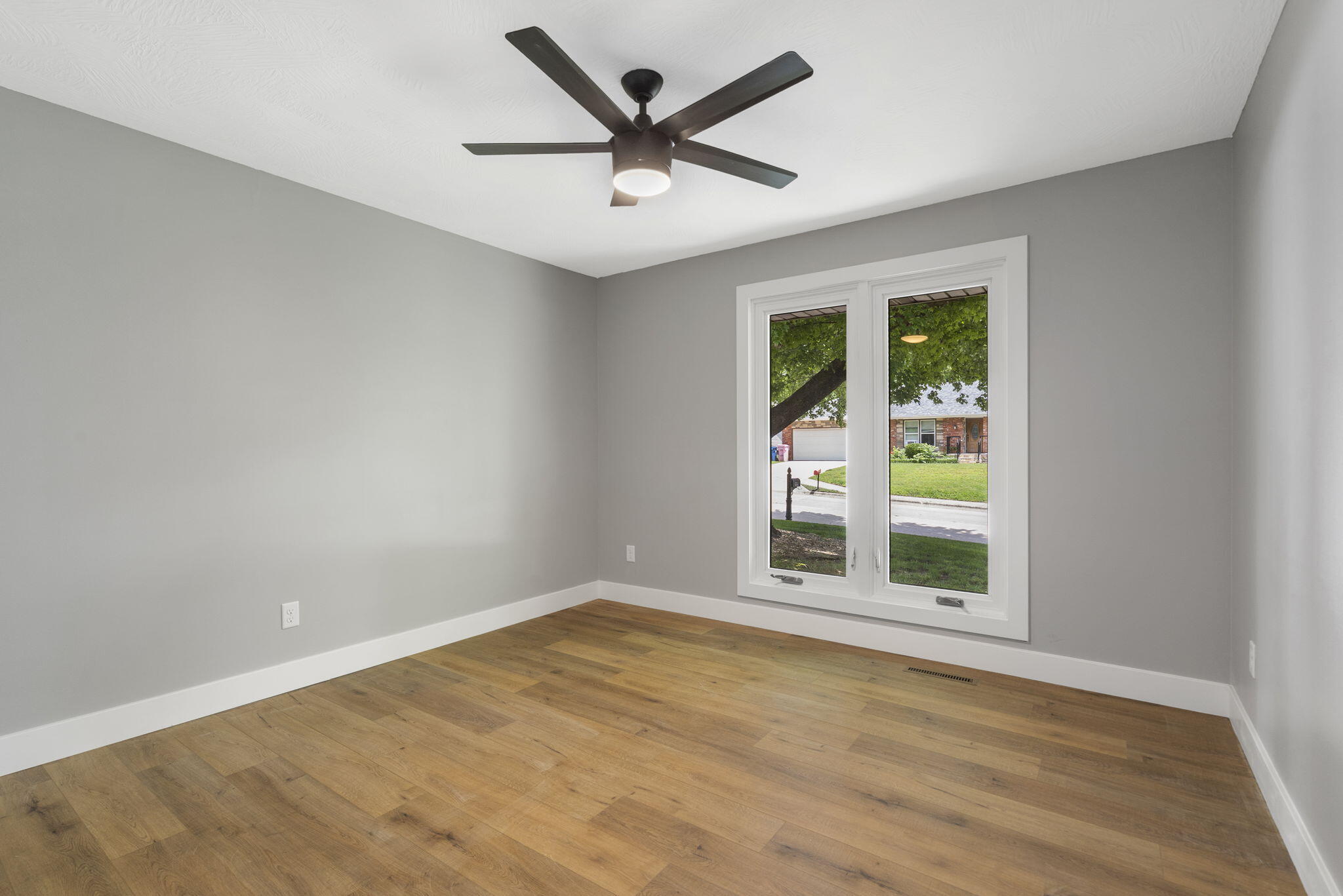 5715 South Clay Avenue Property Photo 18