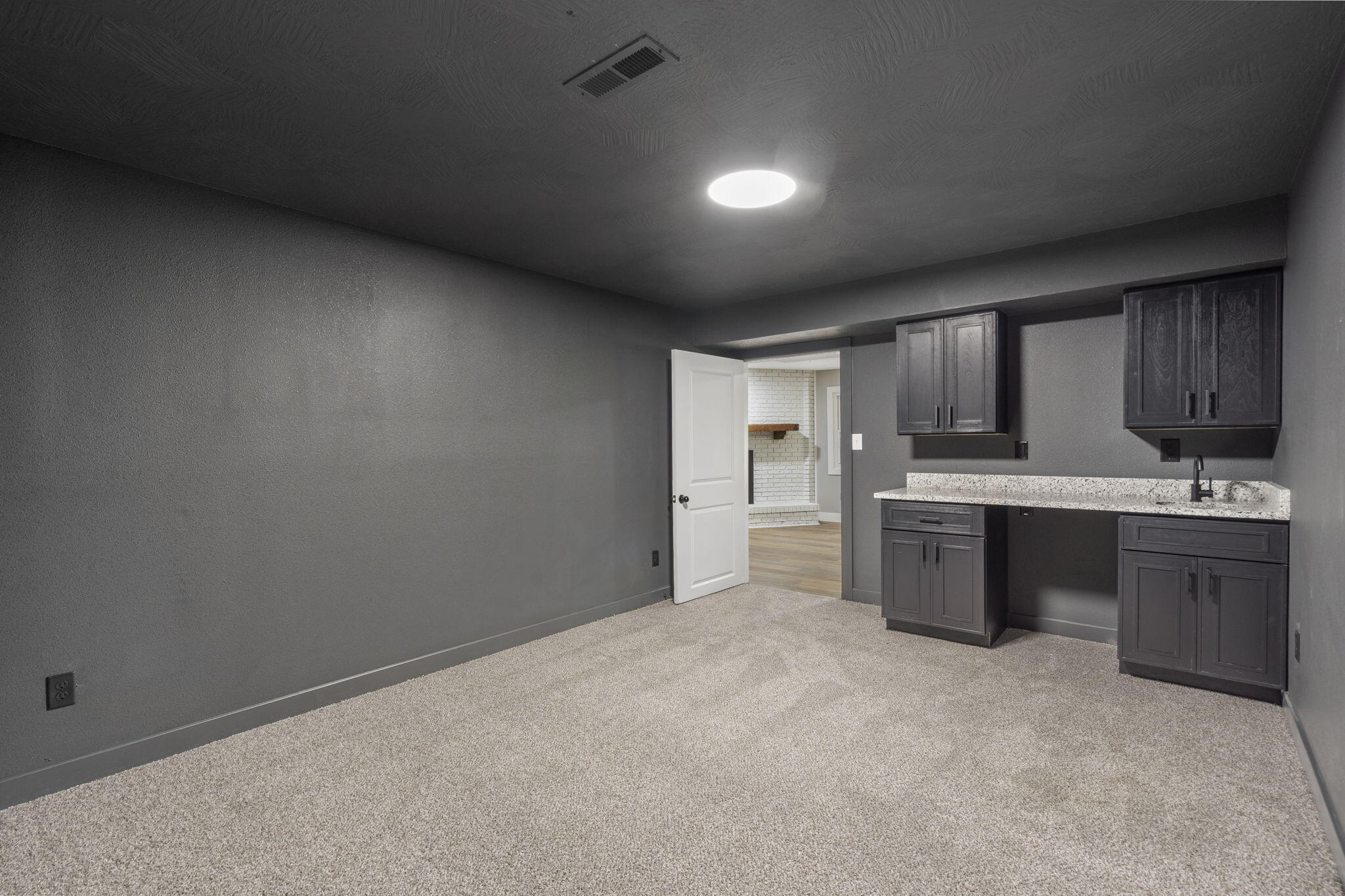 5715 South Clay Avenue Property Photo 24
