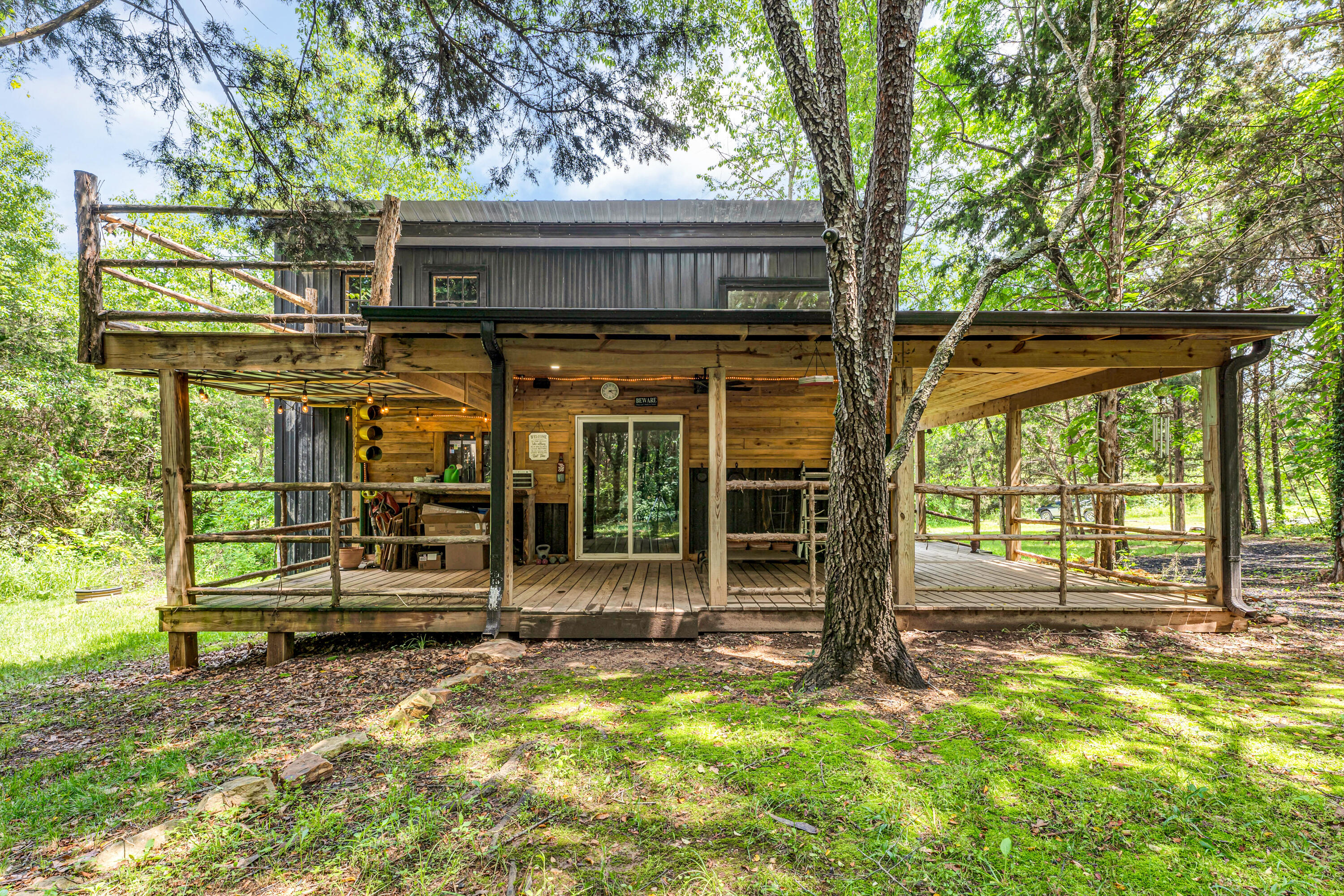1939 East 540th Road Property Photo 1