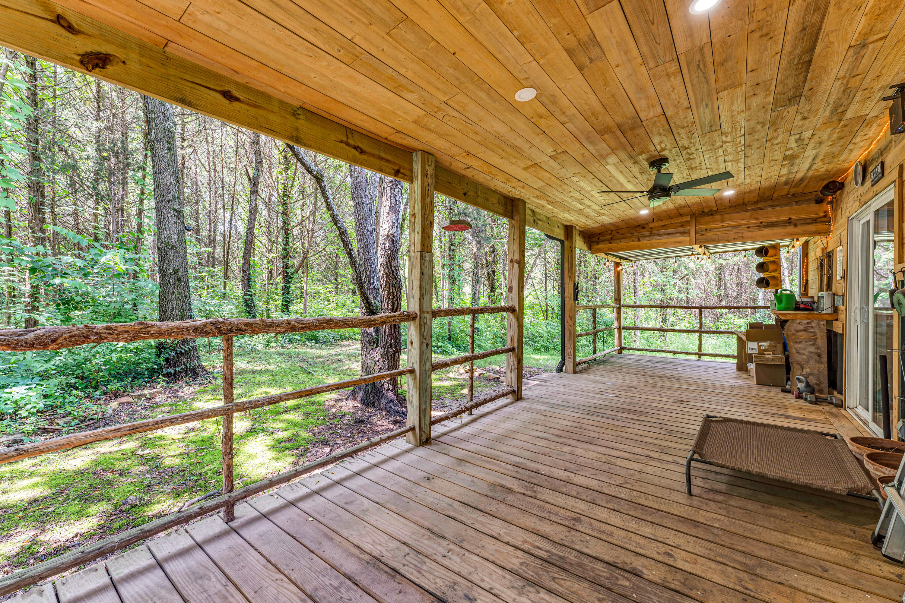 1939 East 540th Road Property Photo 6