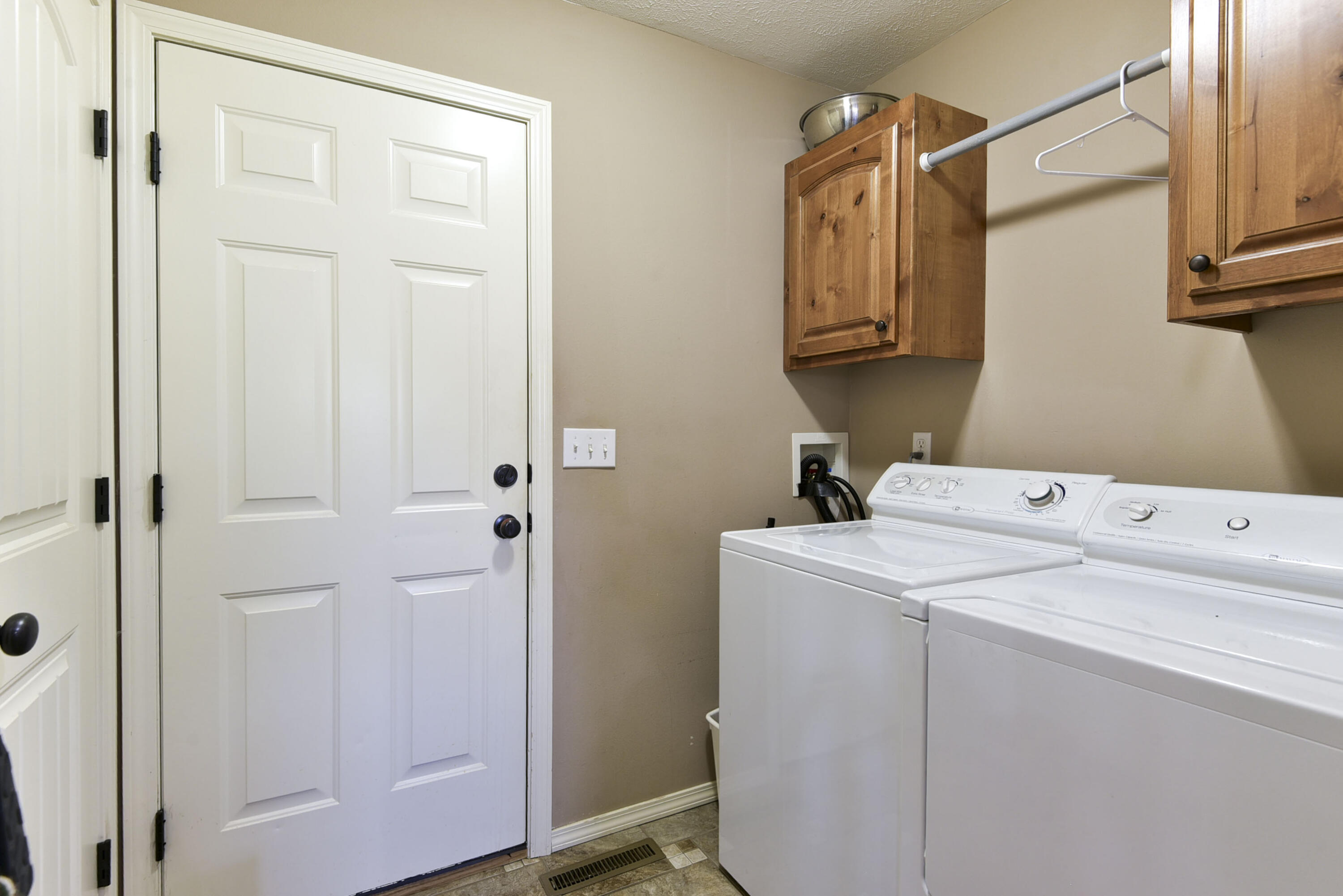 1428 South Nitro Drive Property Photo 10