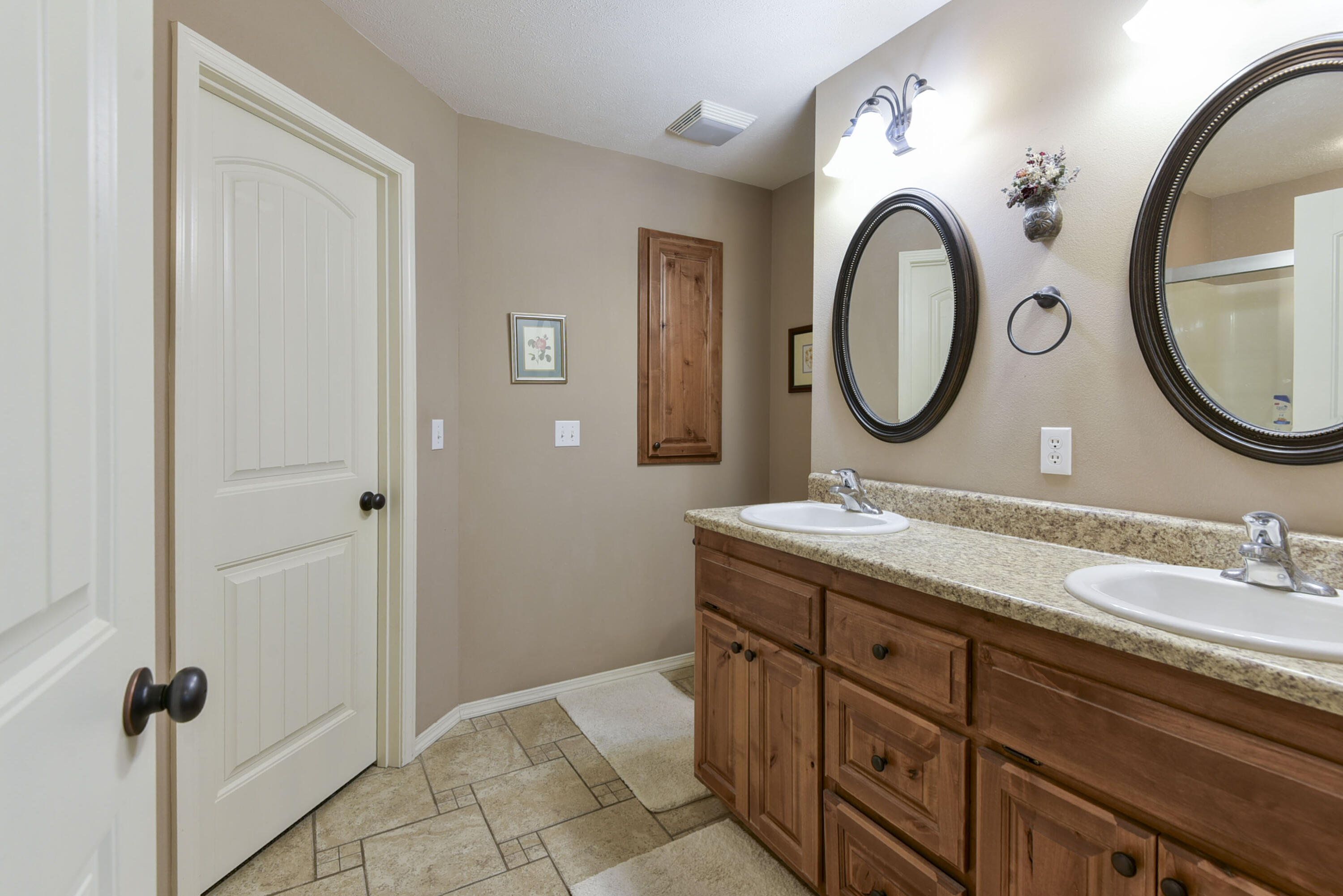 1428 South Nitro Drive Property Photo 14