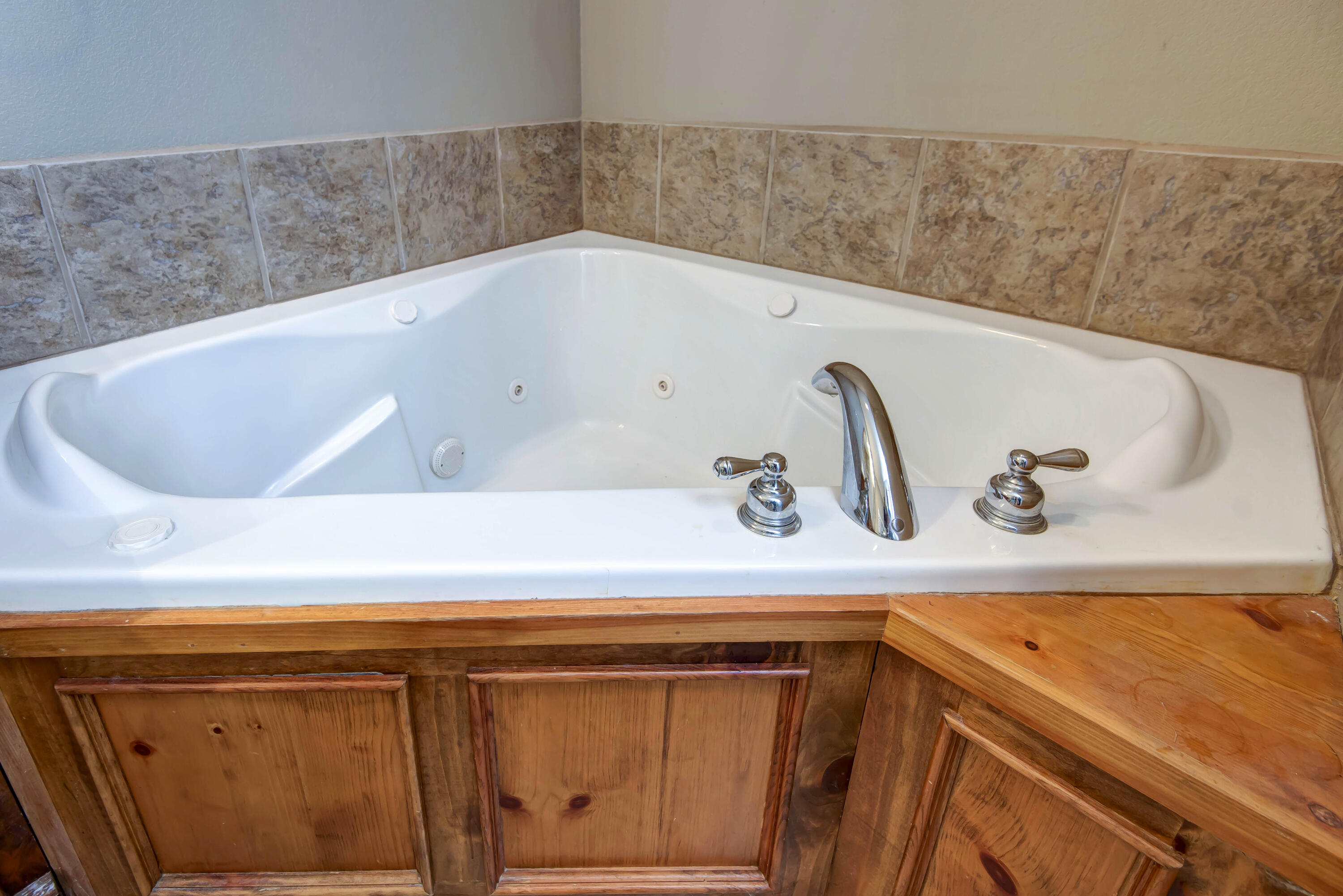 1214 Evington Court Property Photo 17