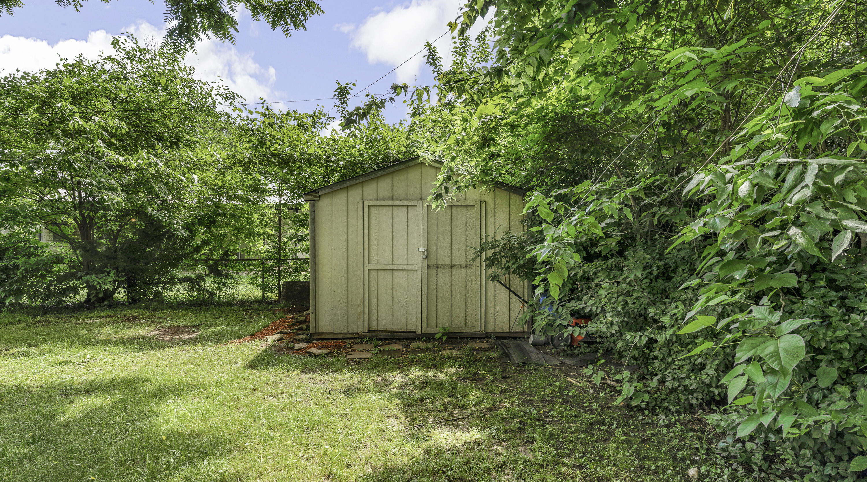 608 West University Street Property Photo 29