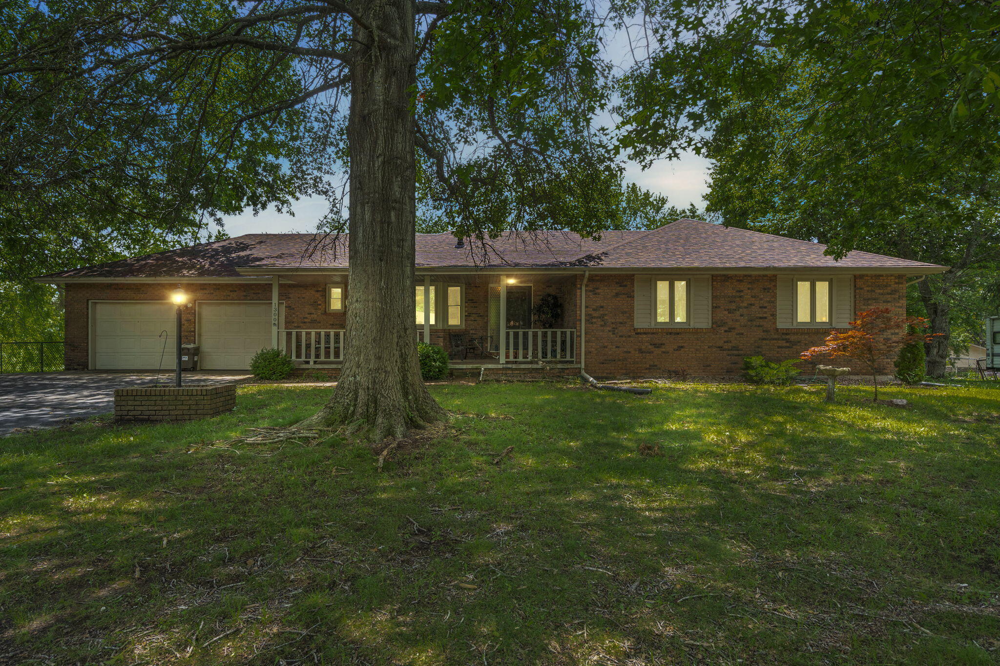 1300 East Melanie Lane Property Photo 1