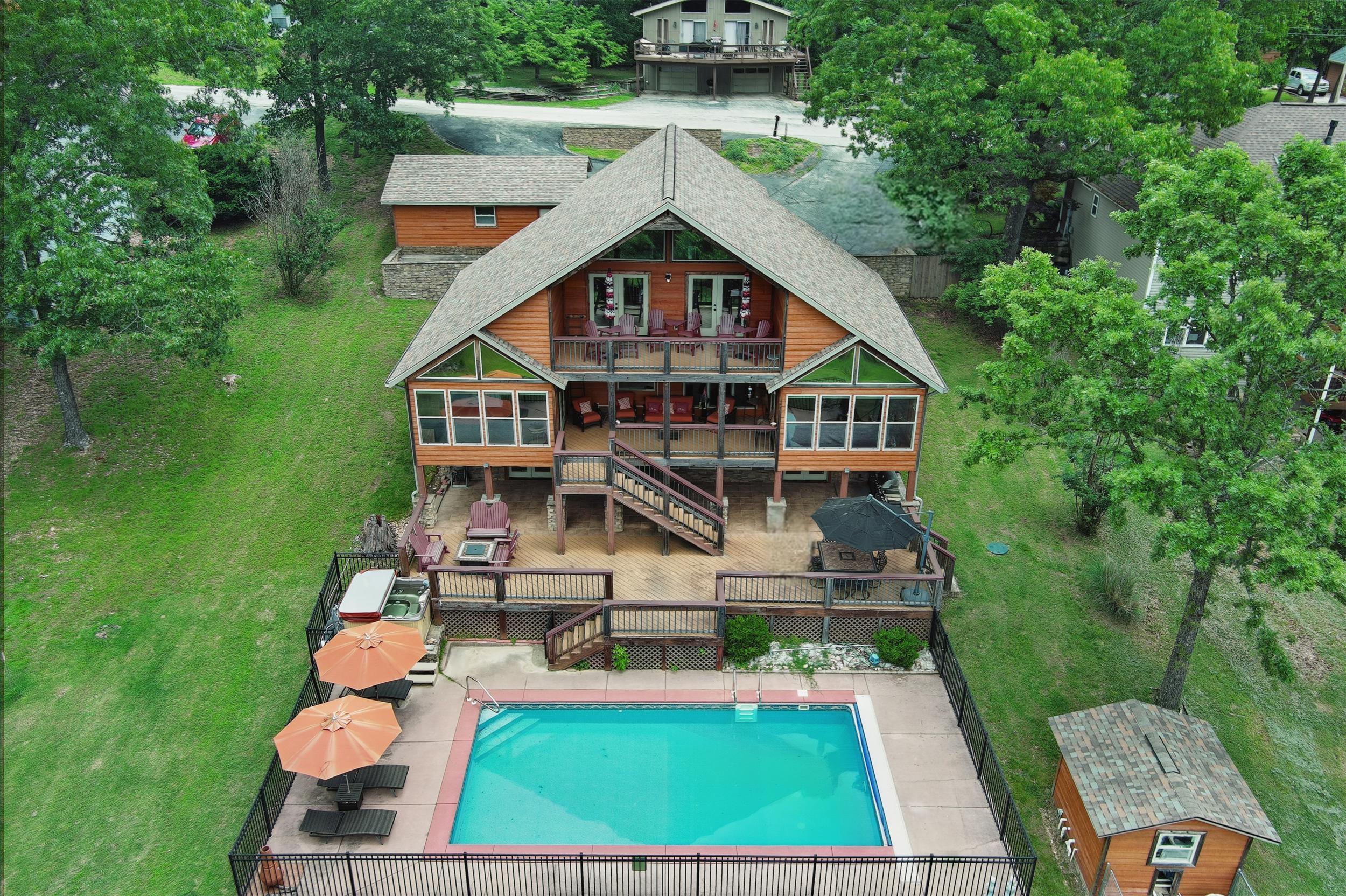 1041 Skyview Drive Property Photo 4