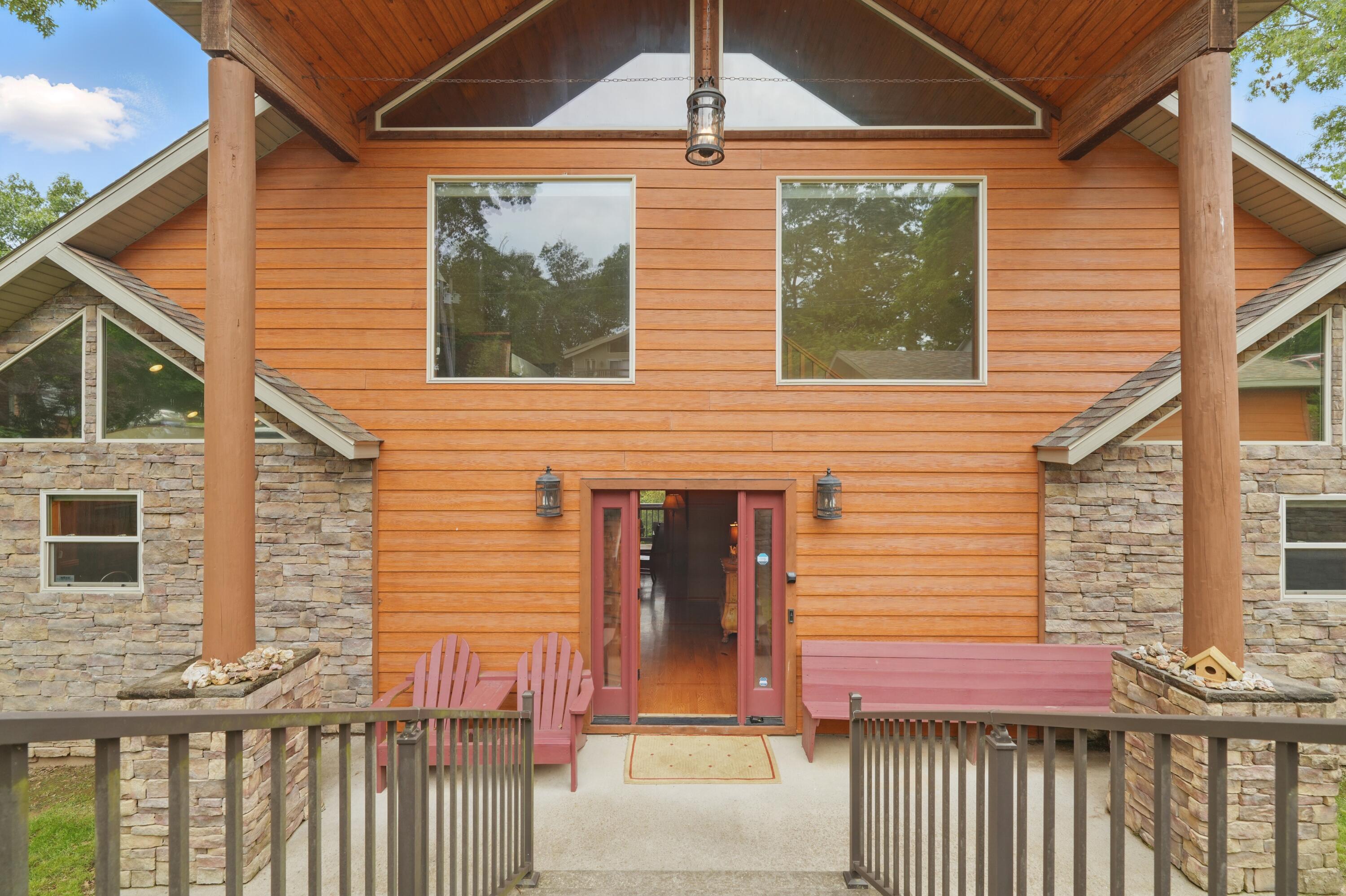 1041 Skyview Drive Property Photo 7