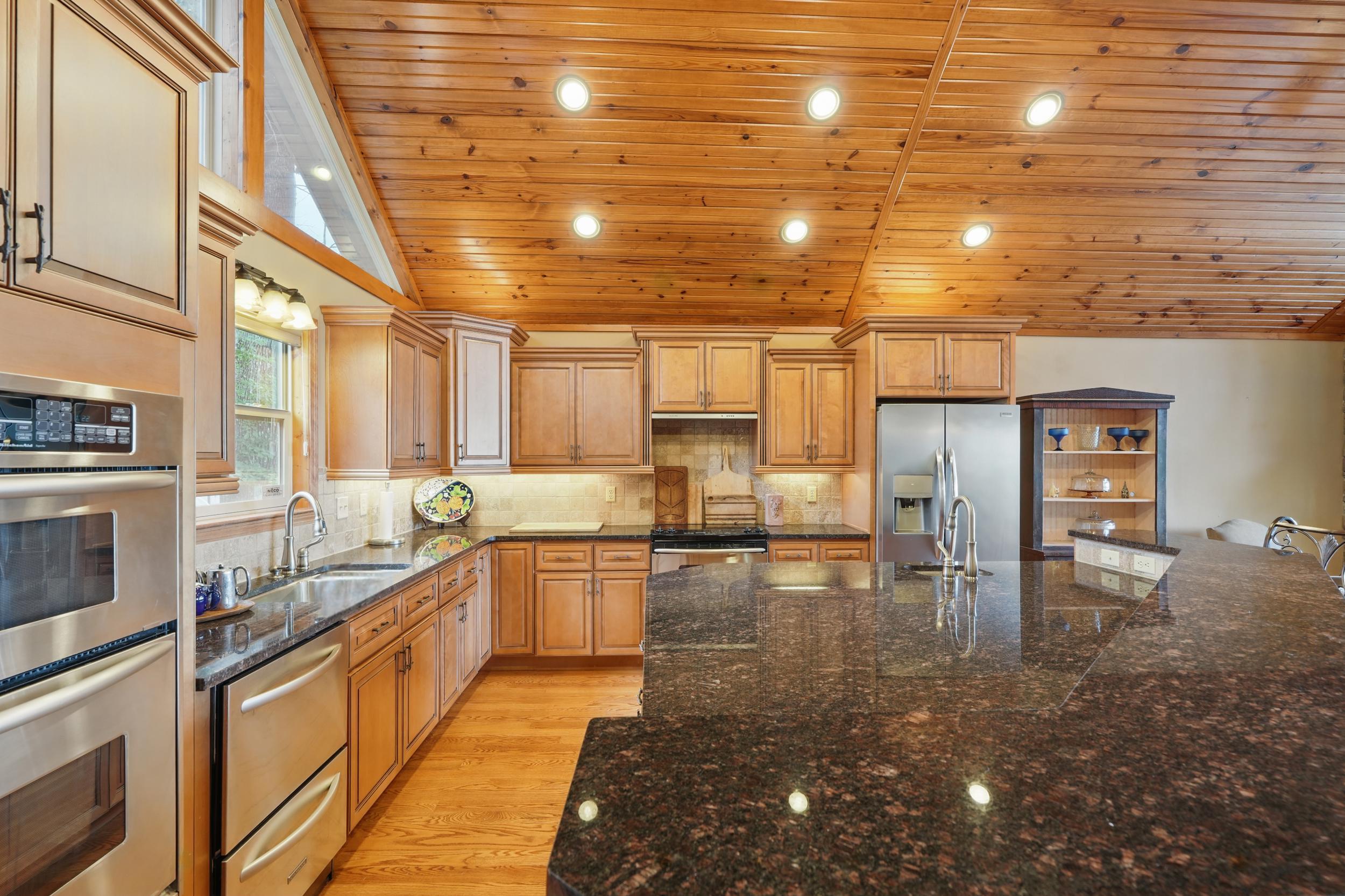 1041 Skyview Drive Property Photo 18