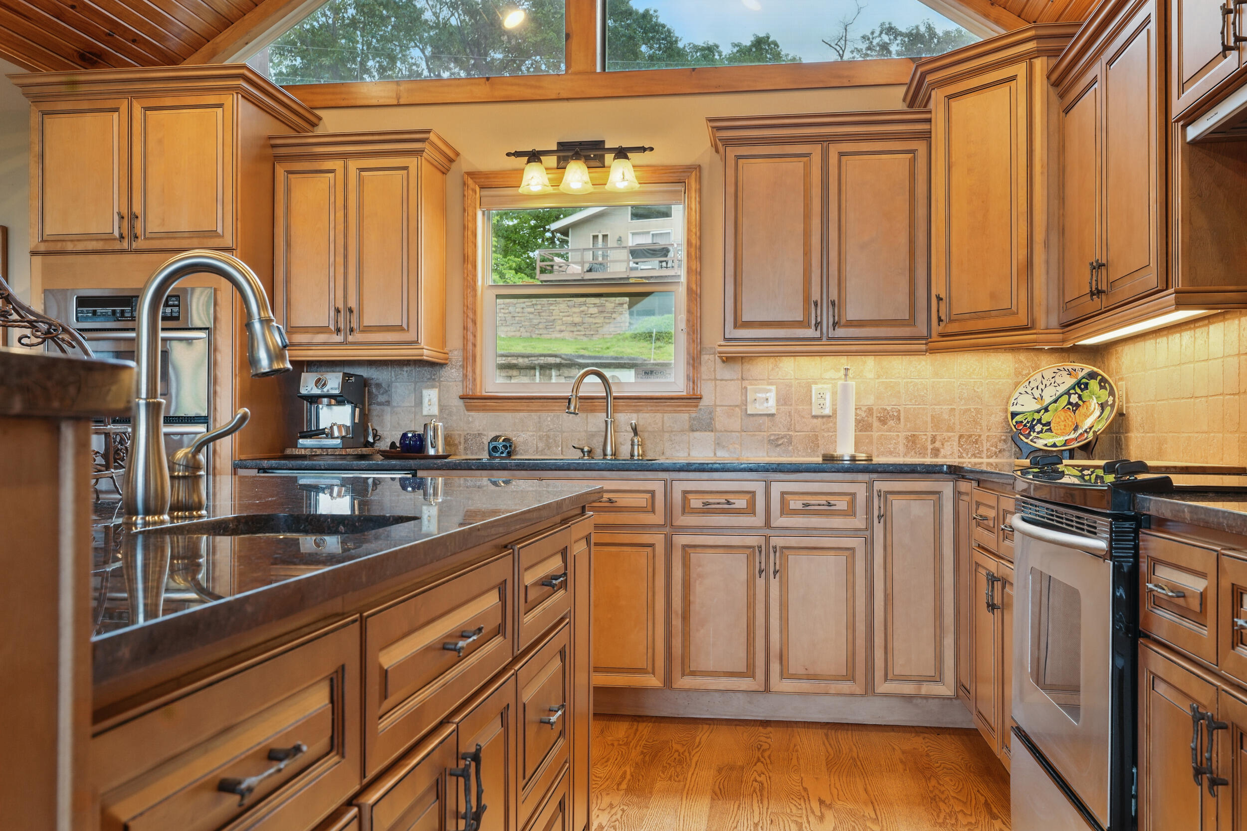 1041 Skyview Drive Property Photo 19