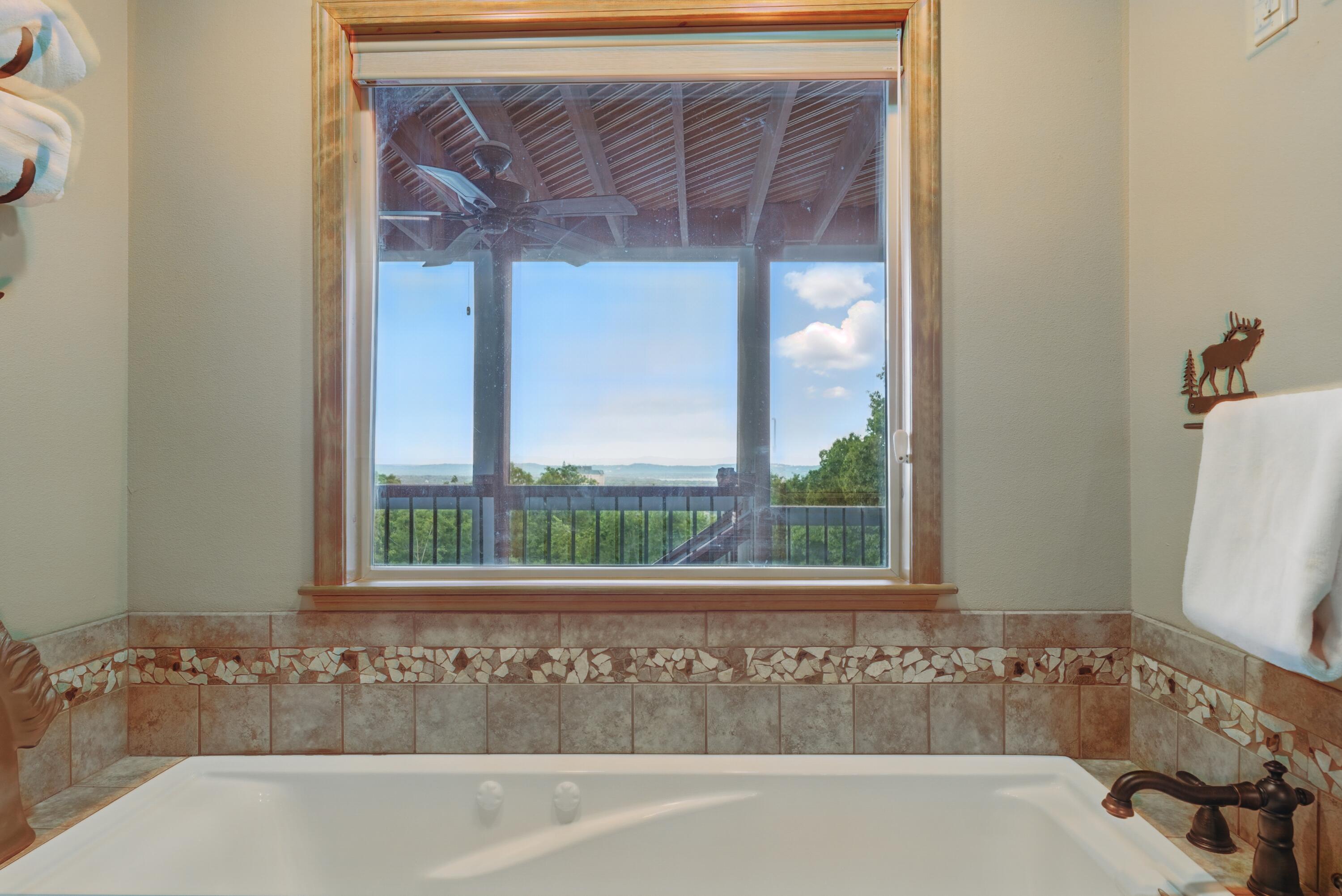 1041 Skyview Drive Property Photo 37