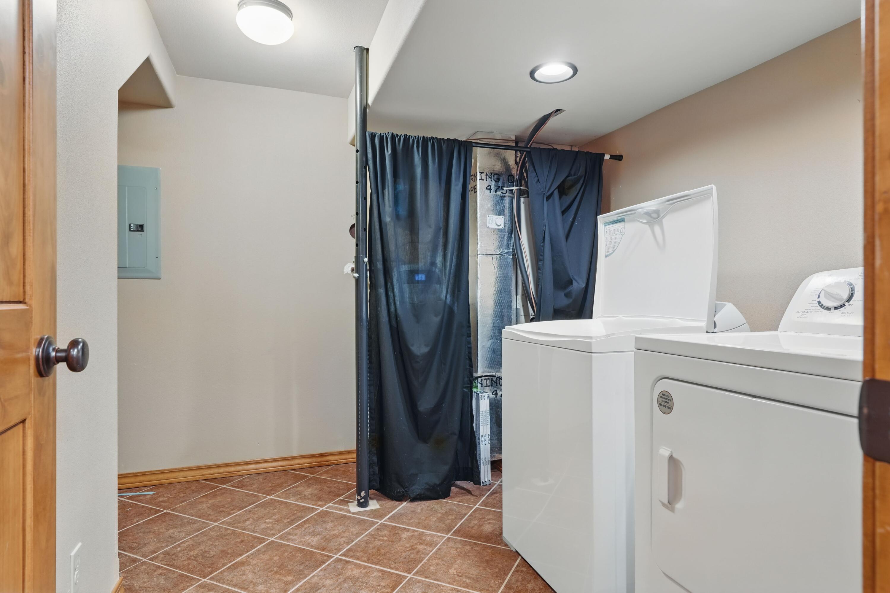 1041 Skyview Drive Property Photo 67