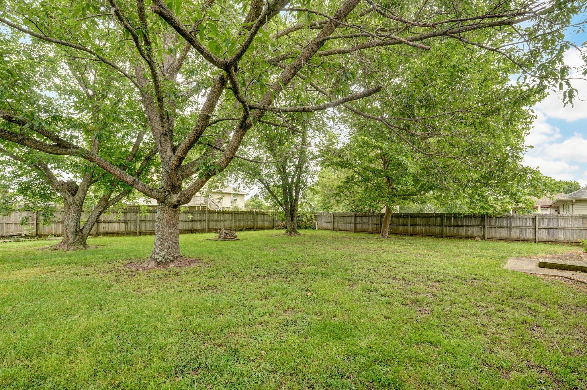 217 Arrowhead Road Property Photo 21