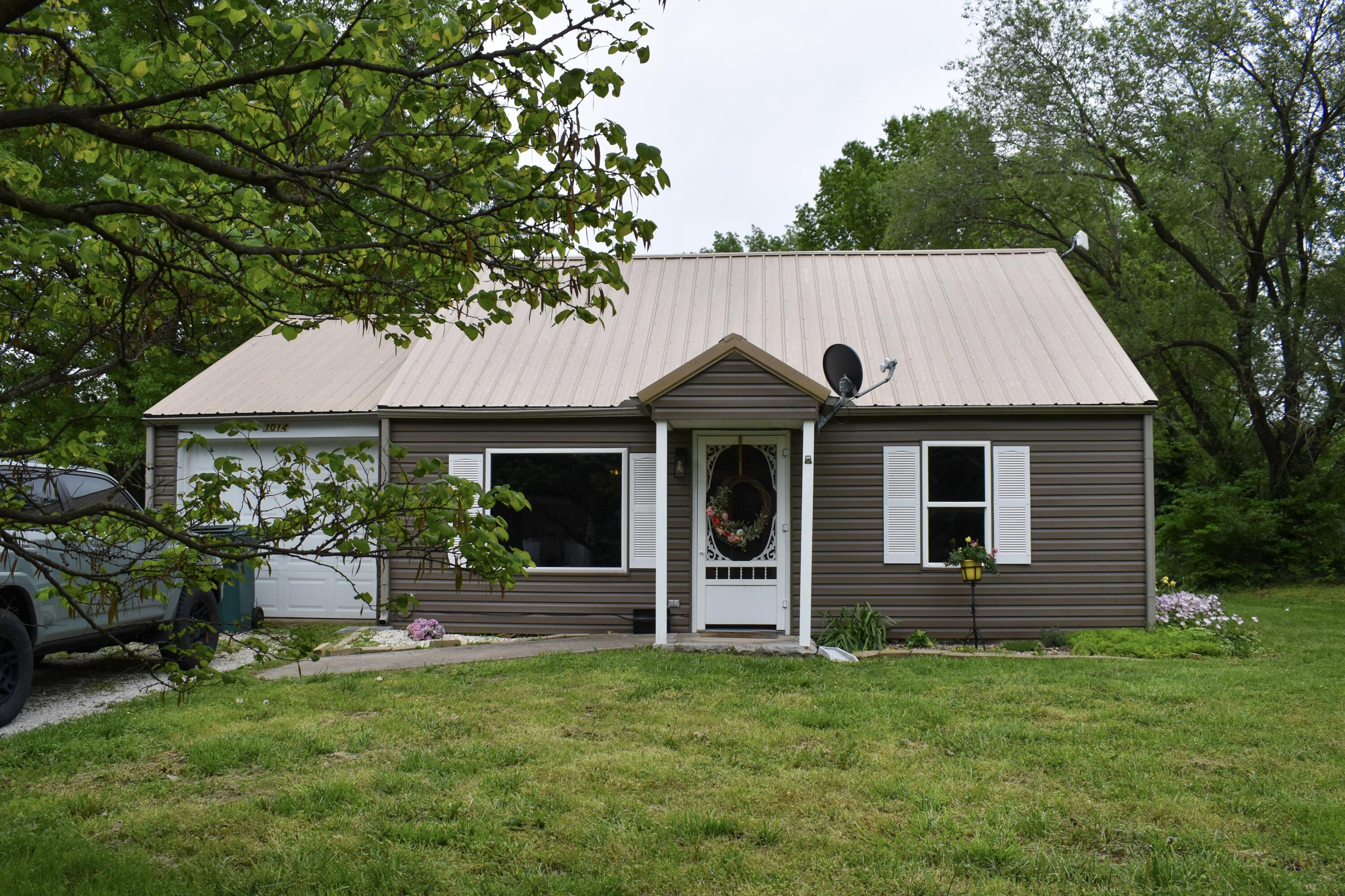 1014 North Market Avenue Property Photo 1