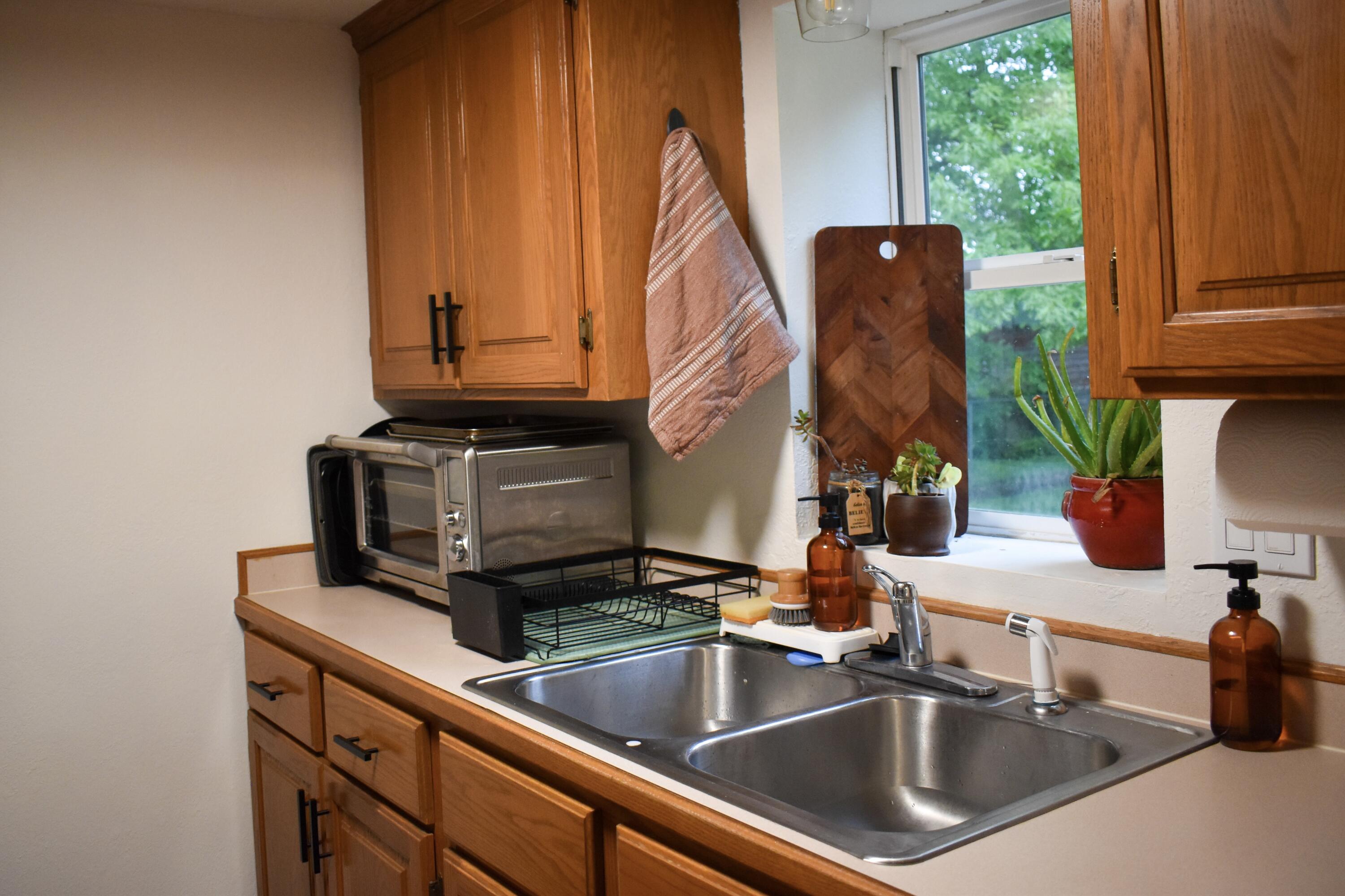1014 North Market Avenue Property Photo 11