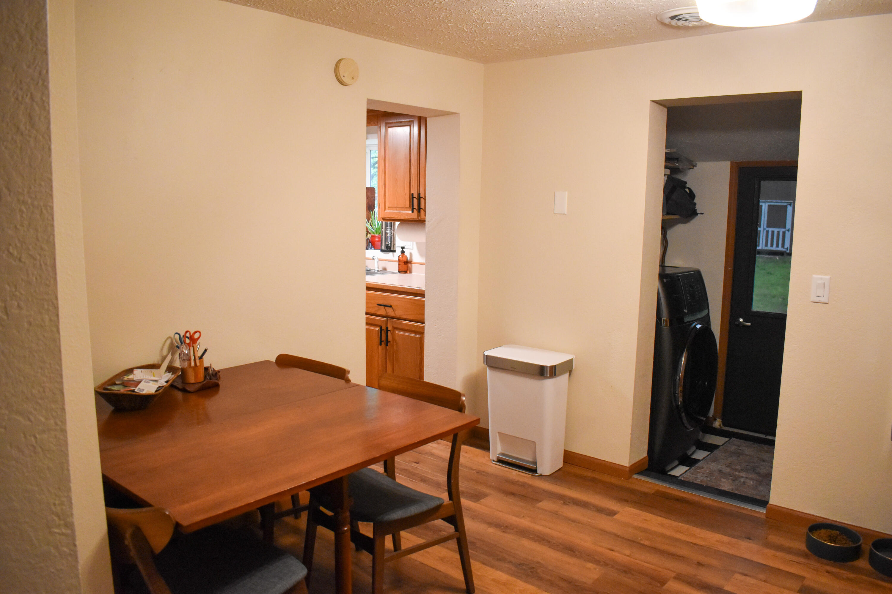 1014 North Market Avenue Property Photo 12