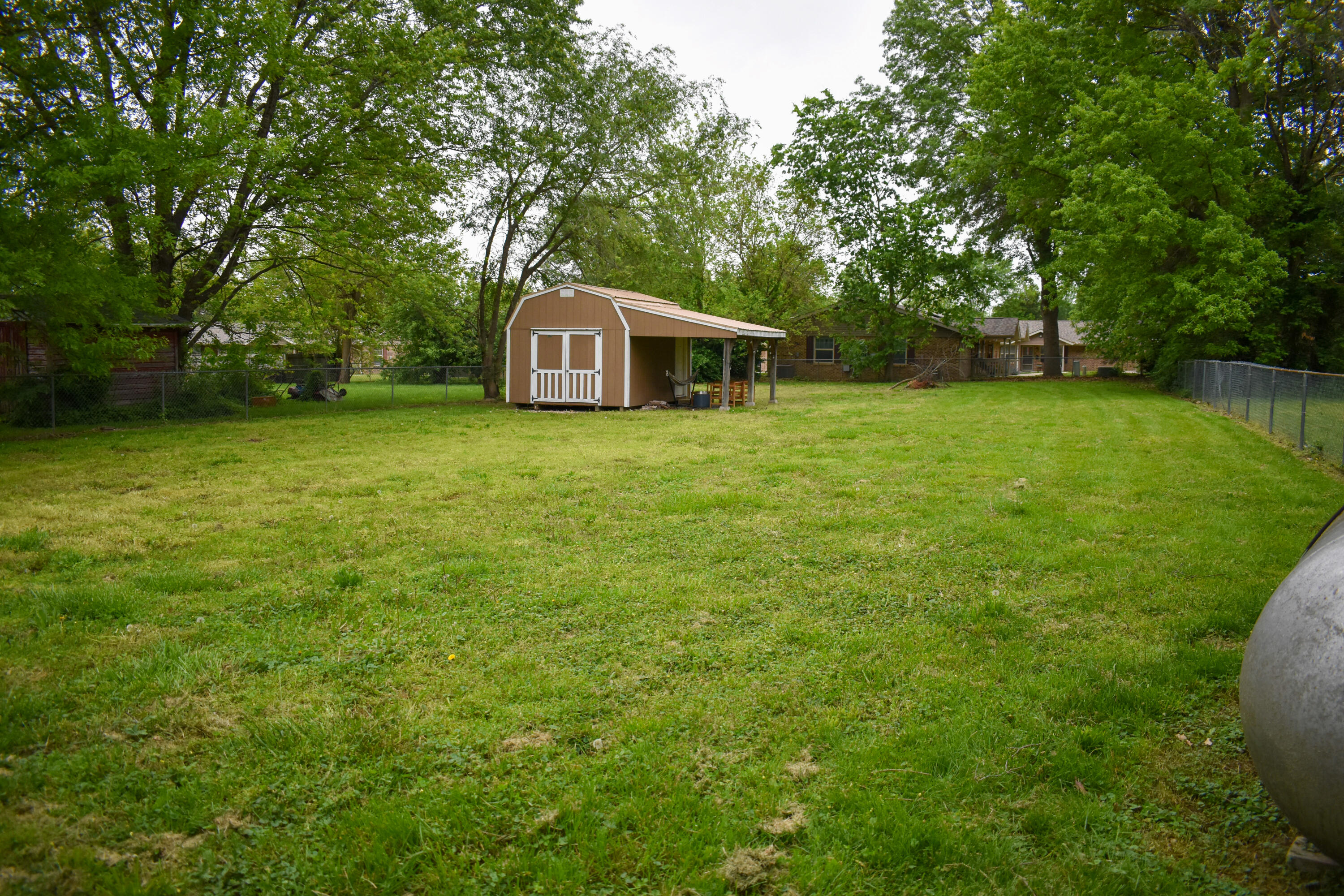 1014 North Market Avenue Property Photo 17