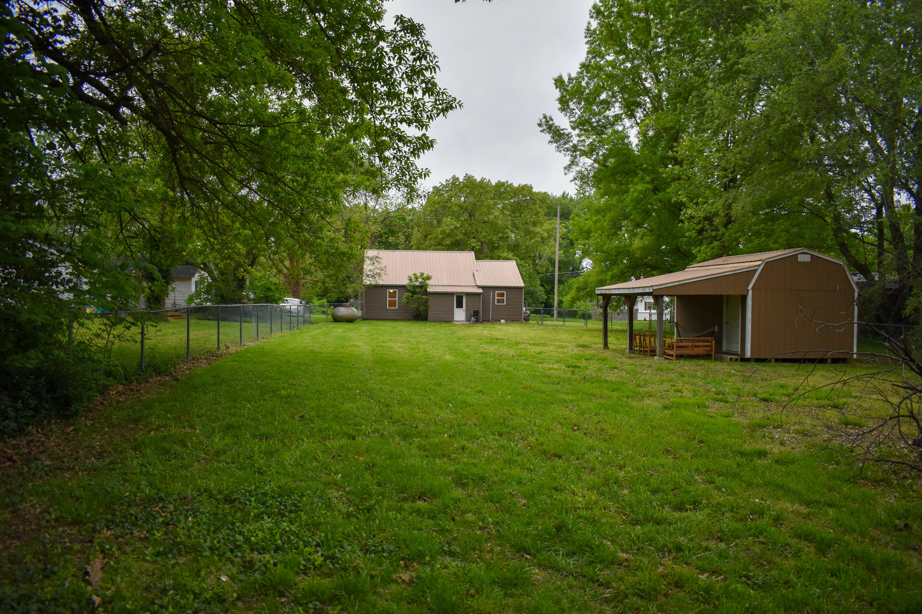 1014 North Market Avenue Property Photo 20