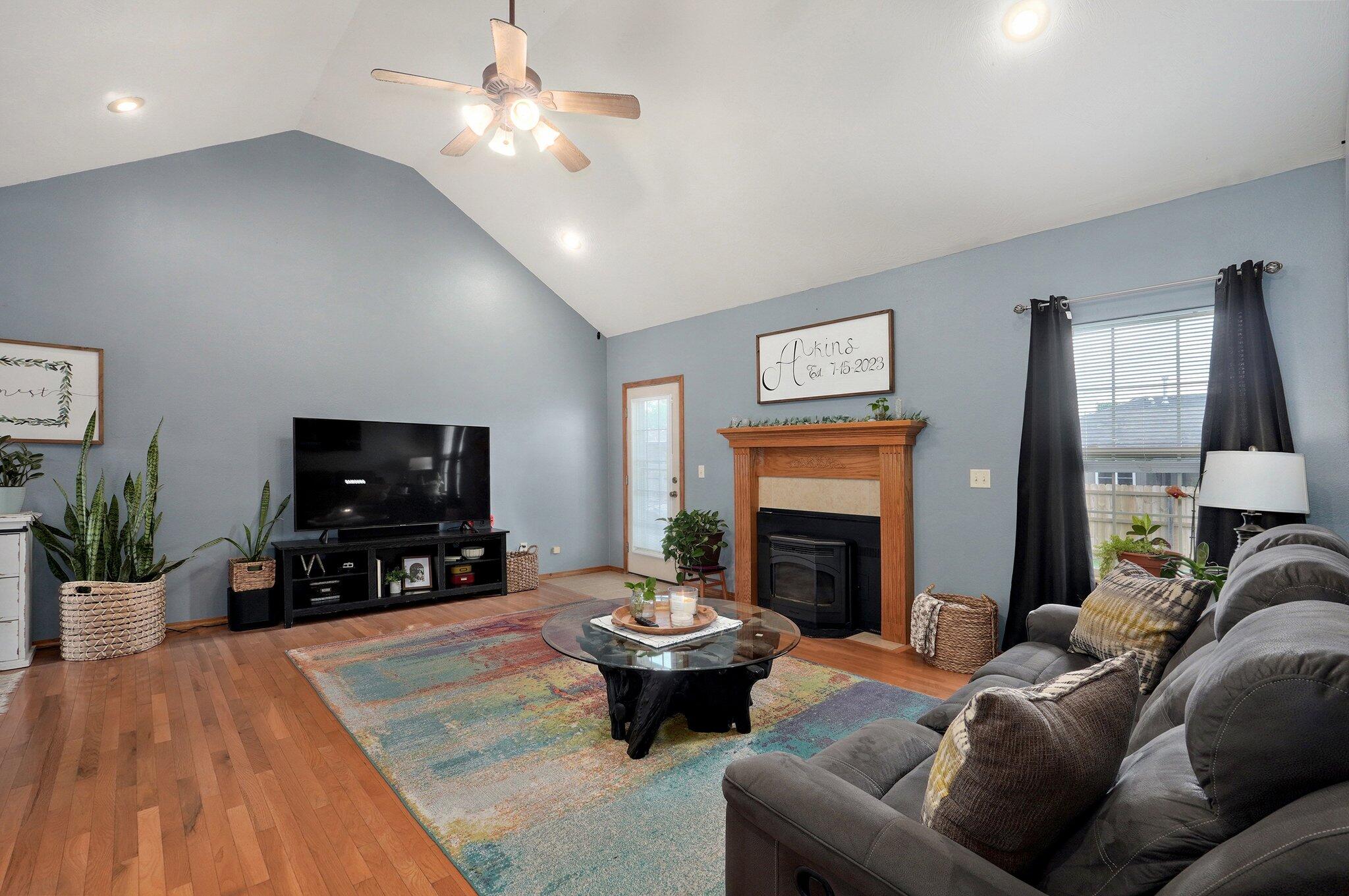 754 North Lexington Avenue Property Photo 6