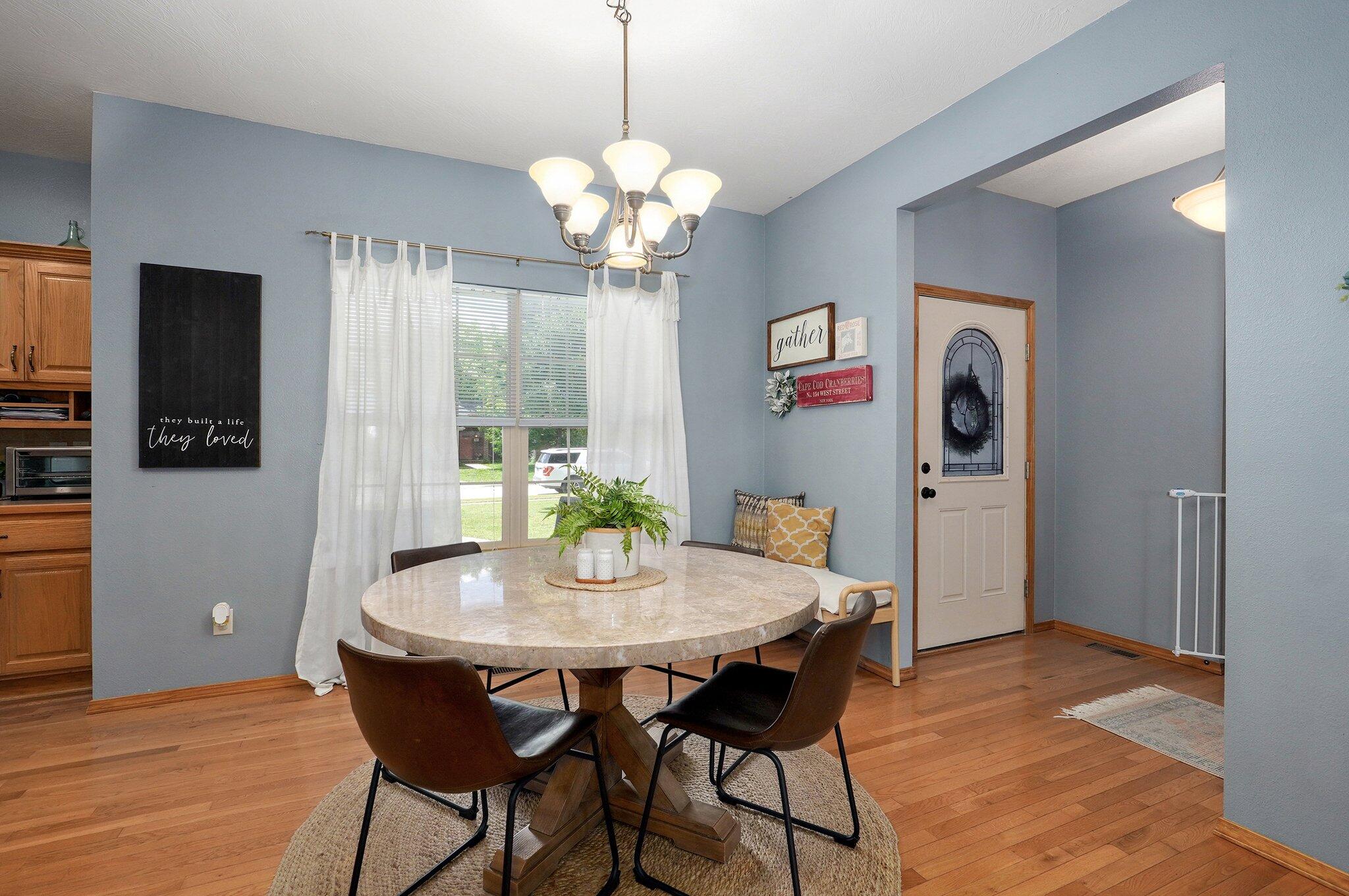 754 North Lexington Avenue Property Photo 9