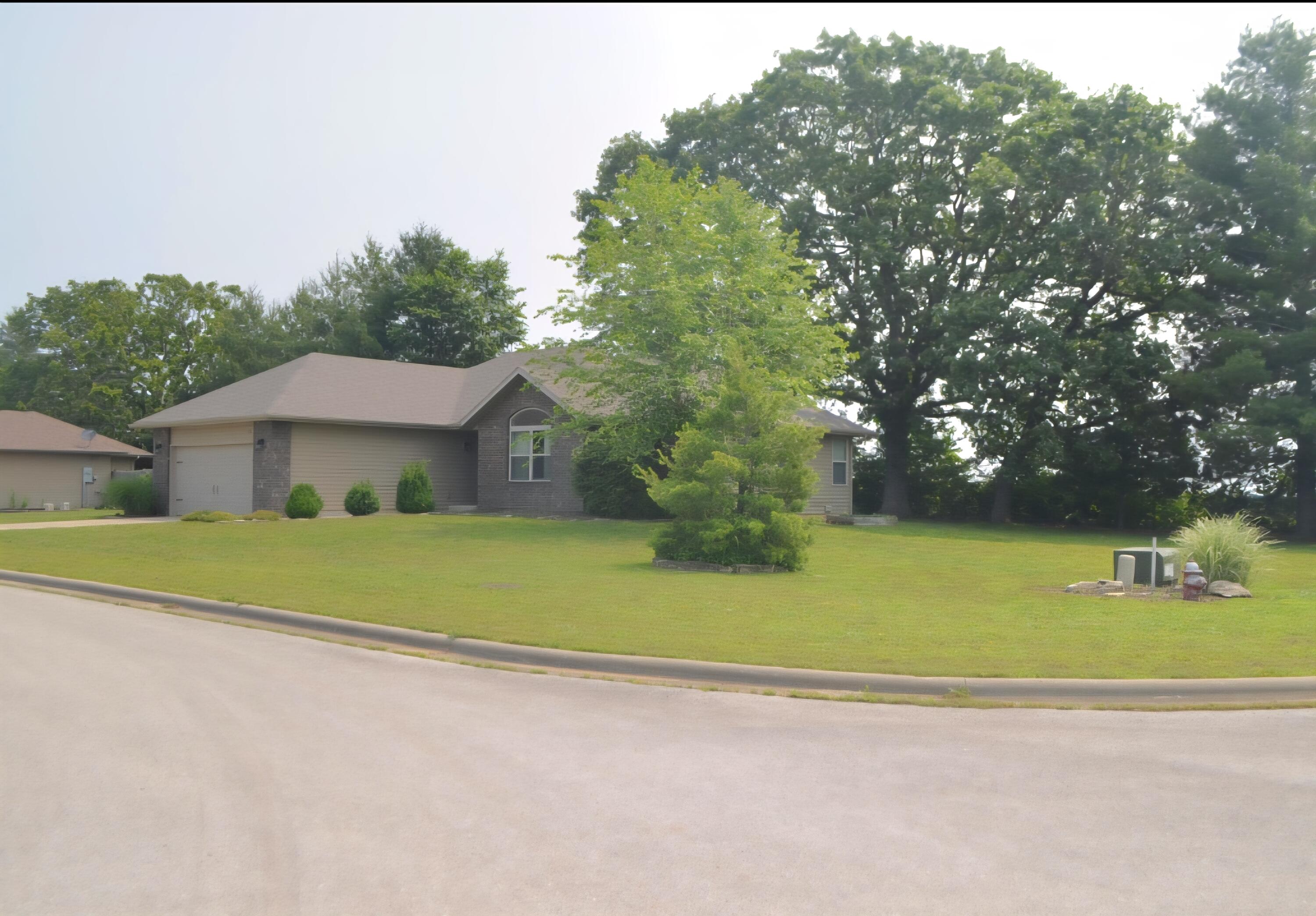 532 Holiday Street Property Photo 2