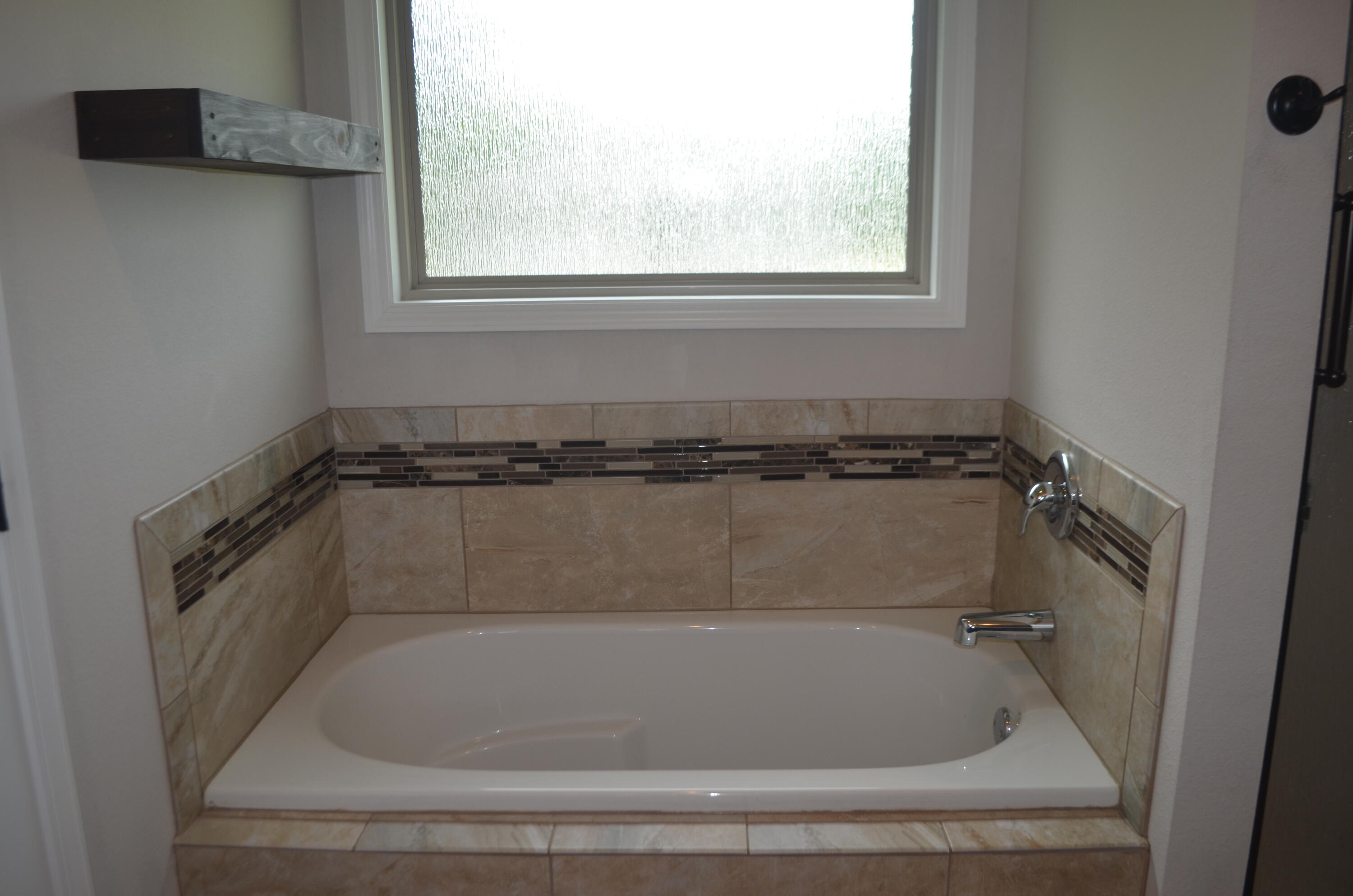 532 Holiday Street Property Photo 19