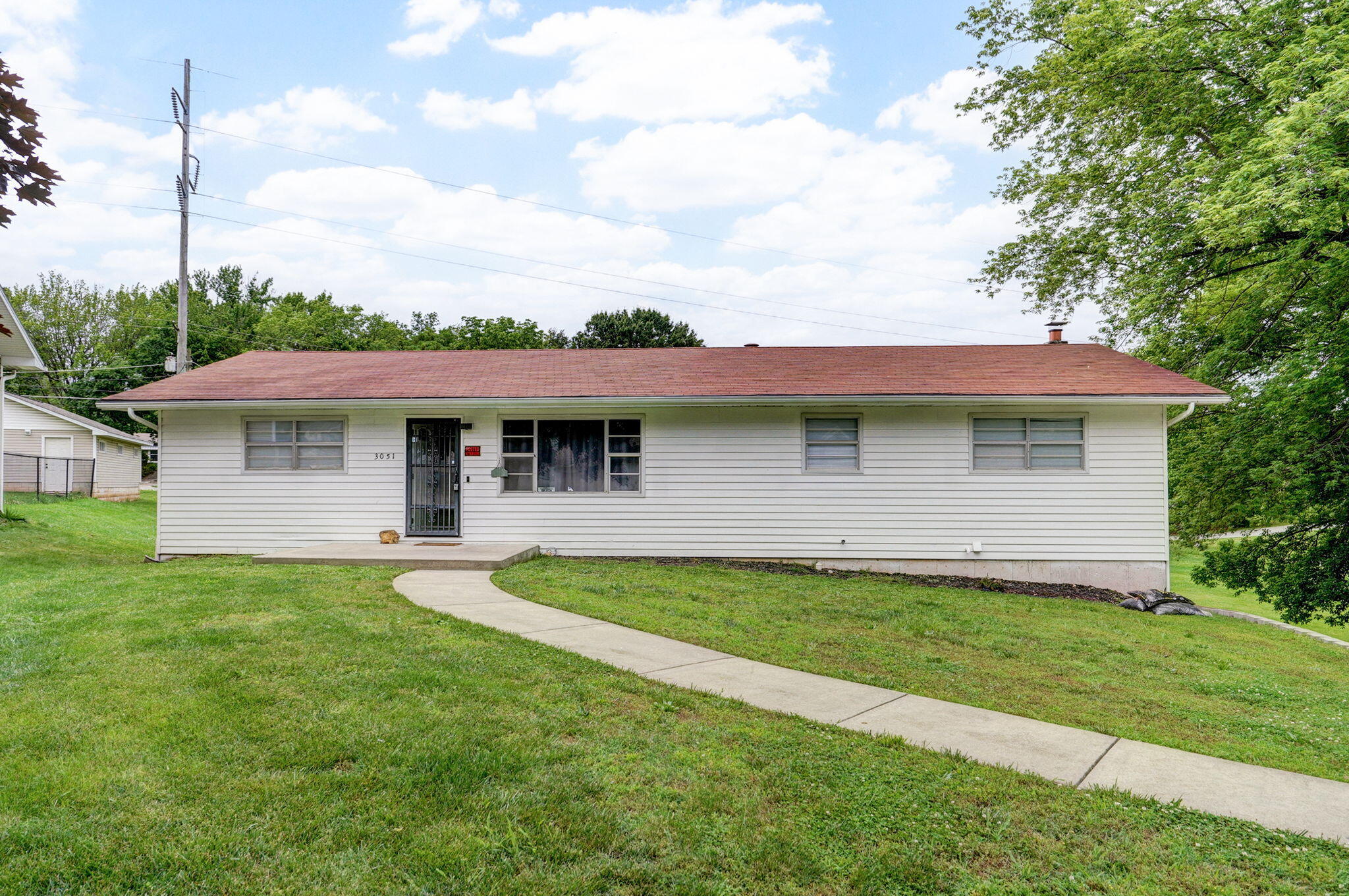 3051 North Pierce Avenue Property Photo 1