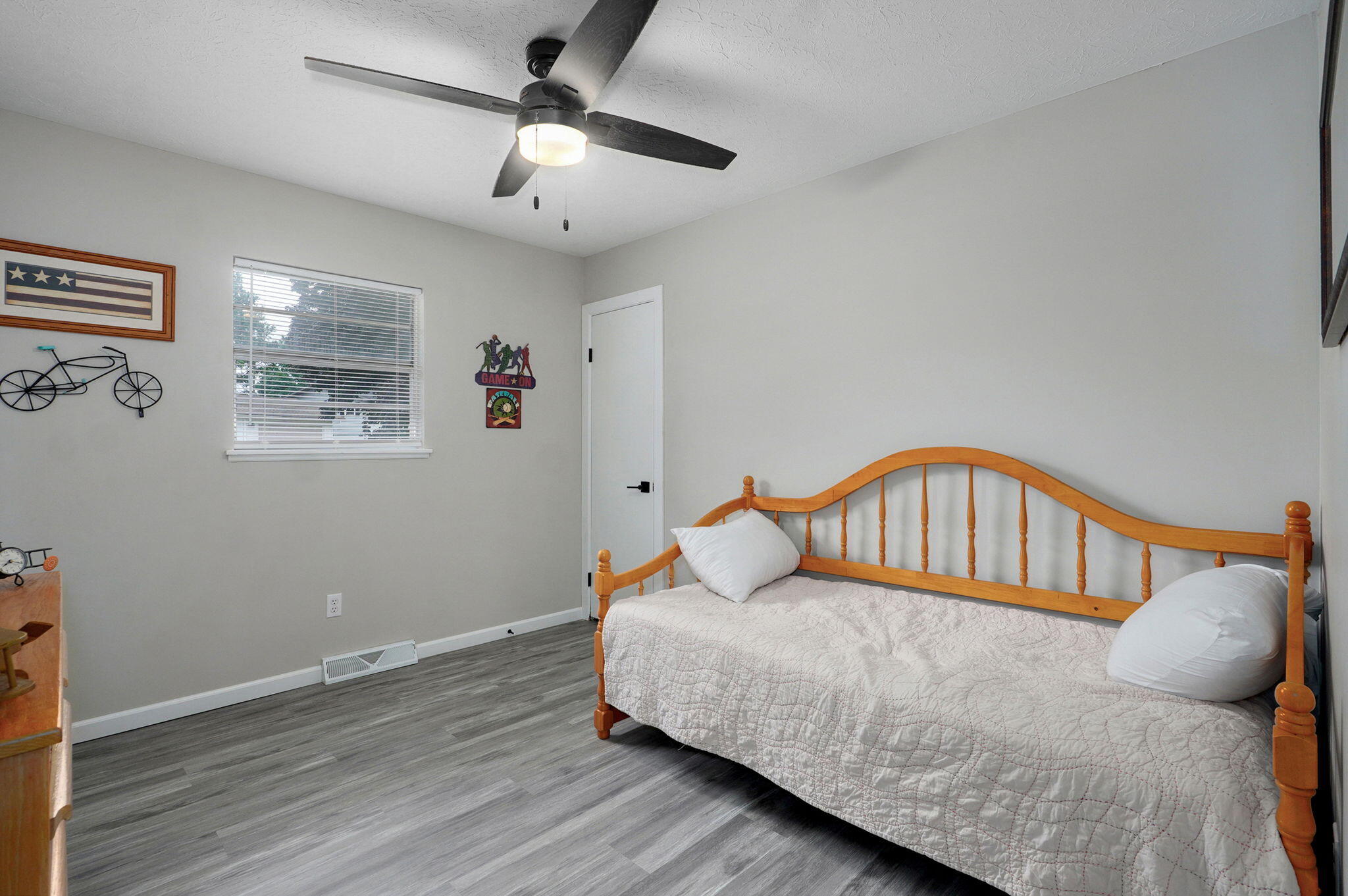 3051 North Pierce Avenue Property Photo 18