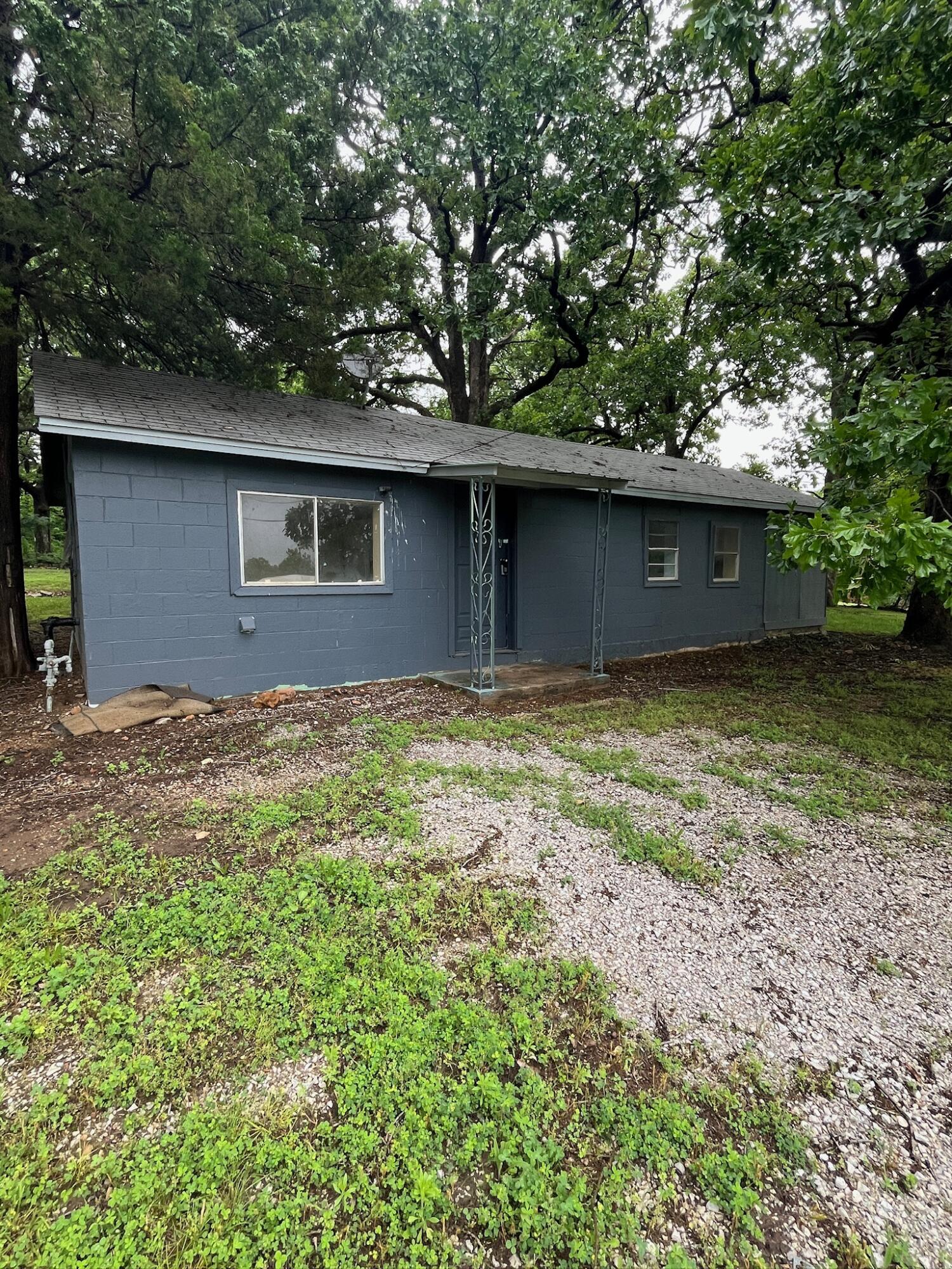 417 & 425 West Vine & 810 Barnes Property Photo 1